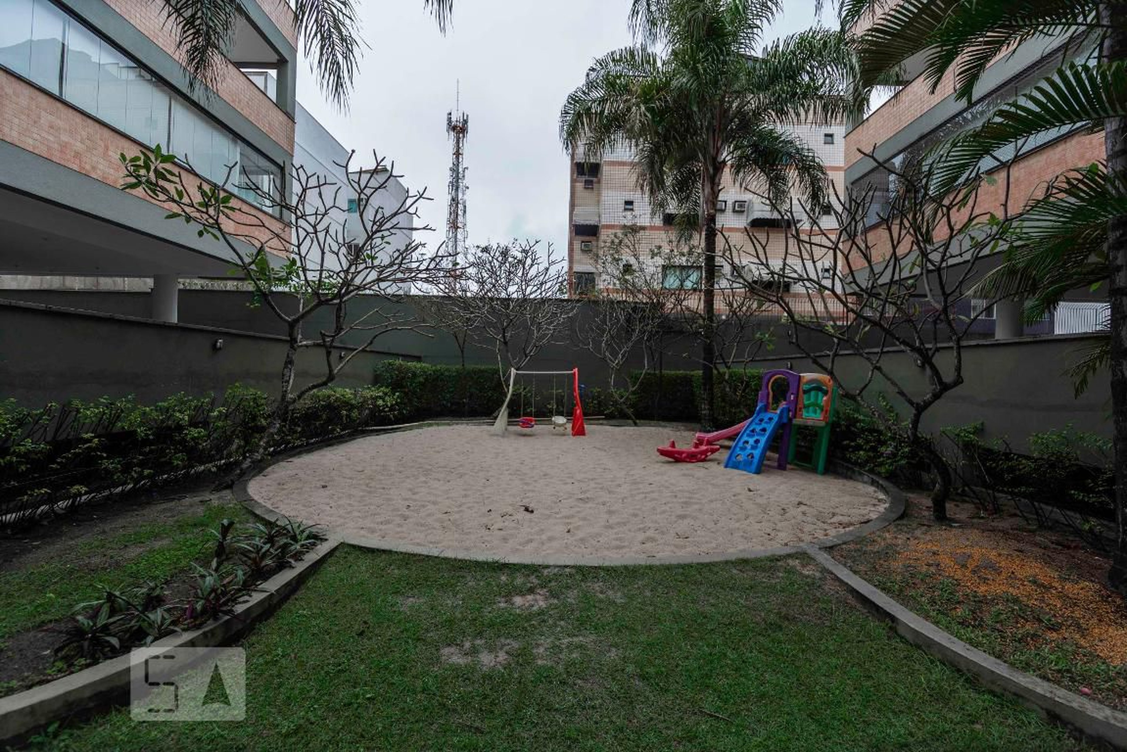 Parquinho - Pátio Village