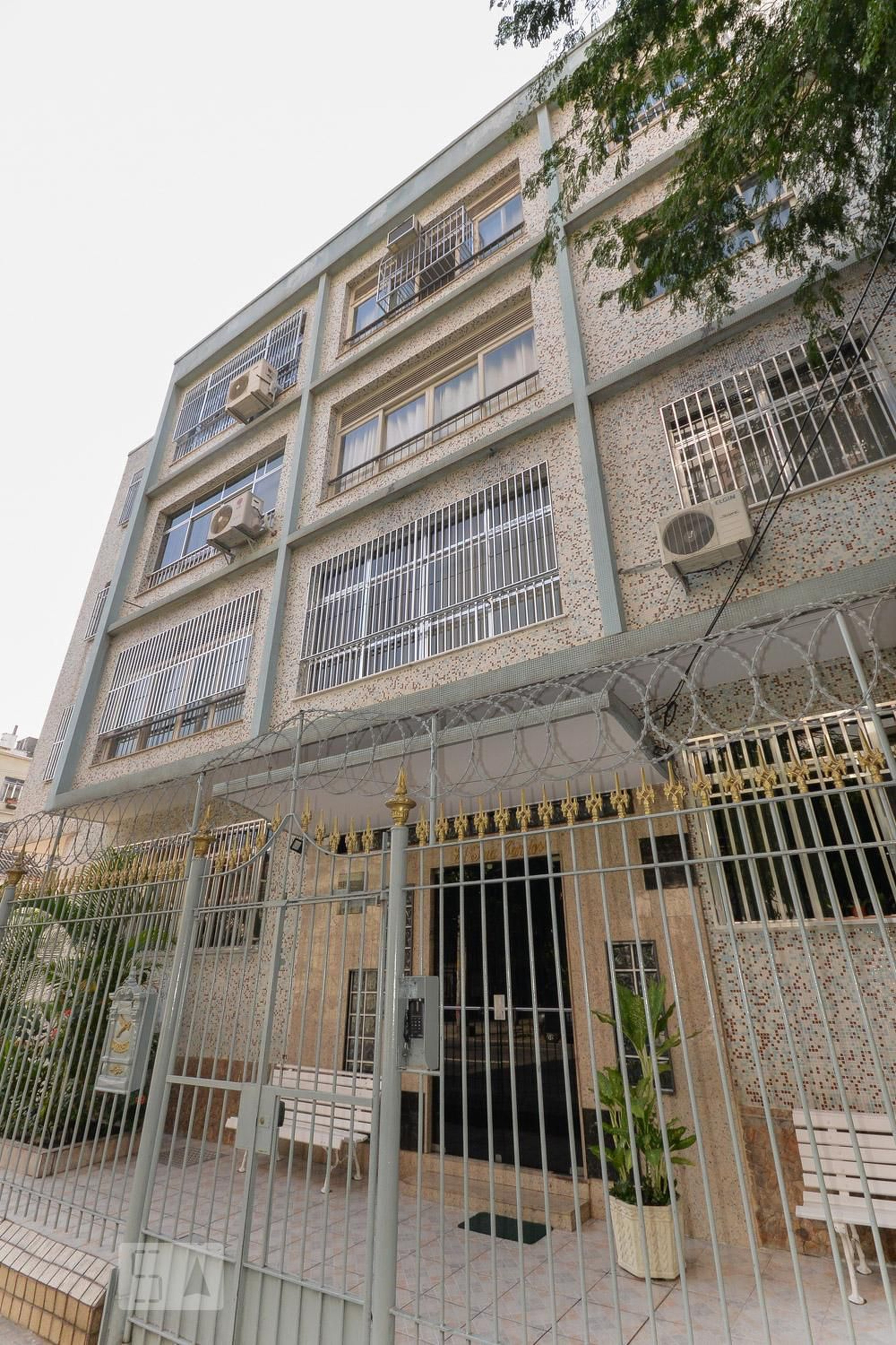 Fachada Condomínio Iria Cardoso