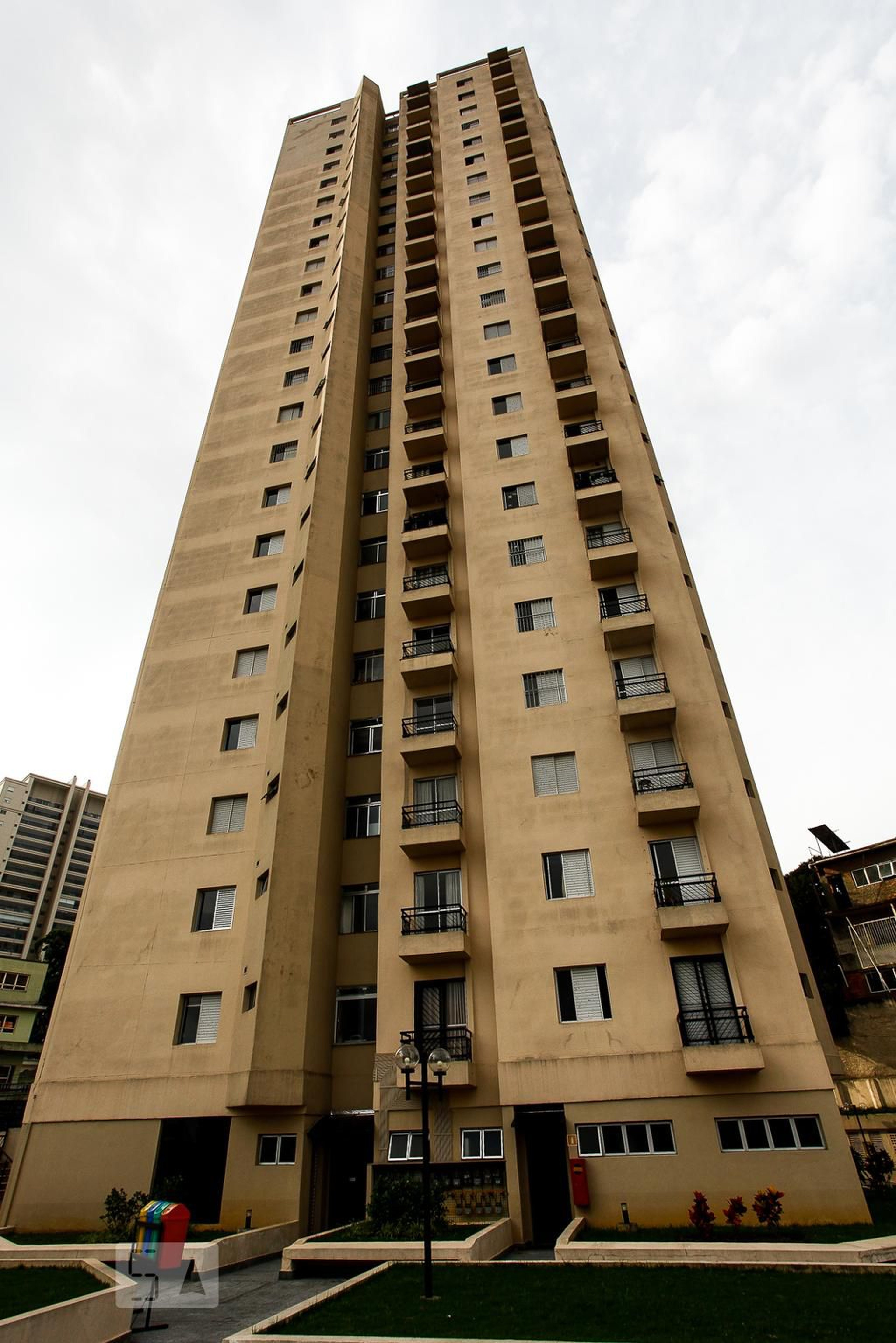 Fachada do Prédio Condomínio Mediterranée