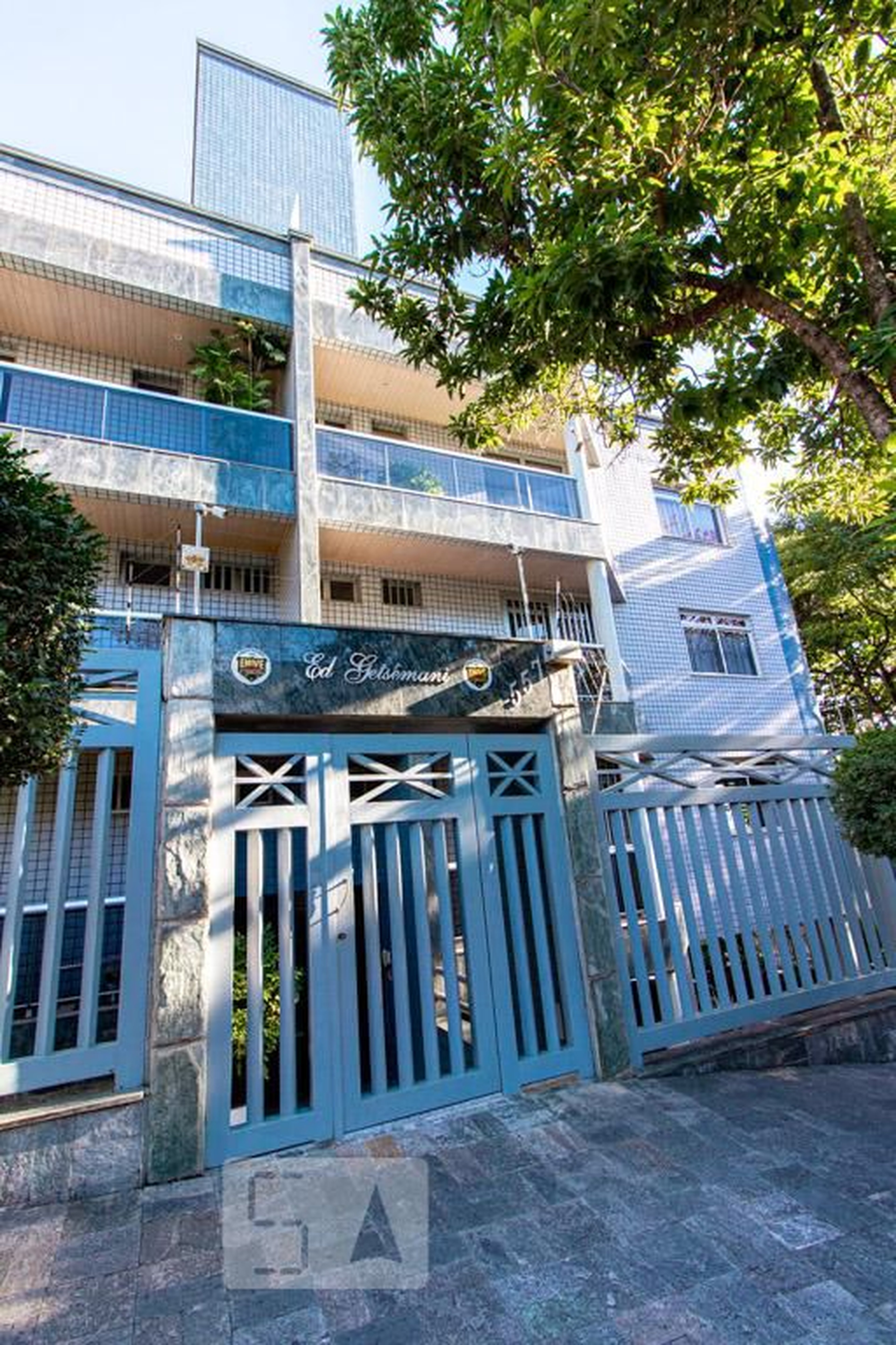 Fachada Condomínio em Rua Roberto Lúcio Aroeira, 507