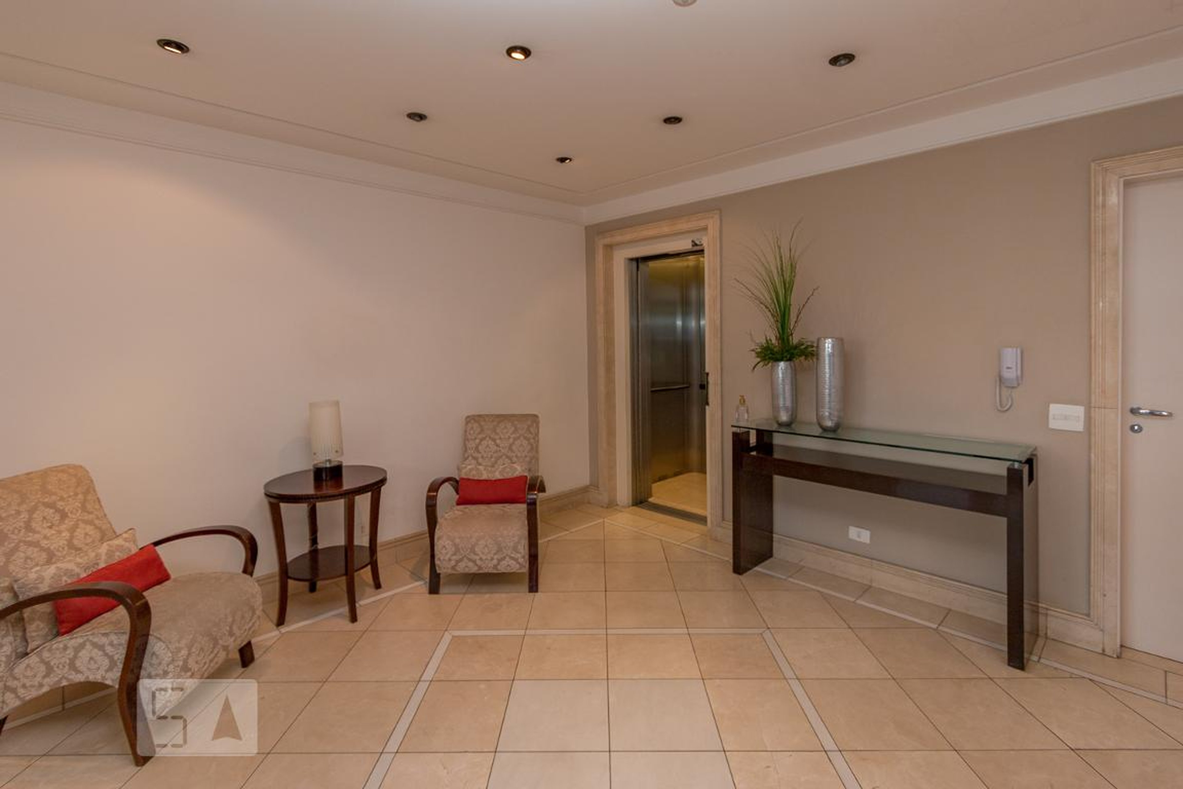 Hall de Entrada - Advanced Town