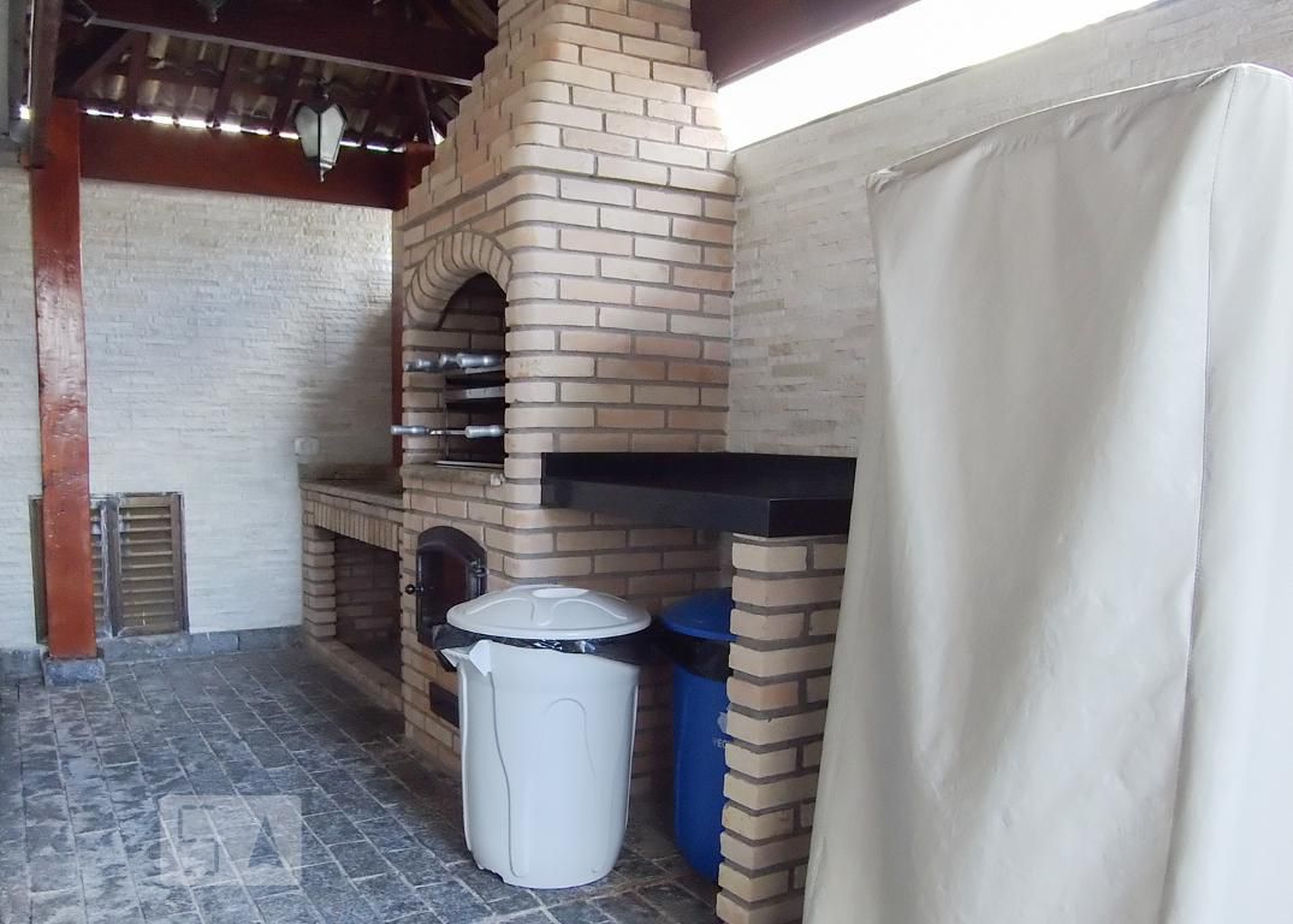 Churrasqueira - Edifício Residencial Versailles