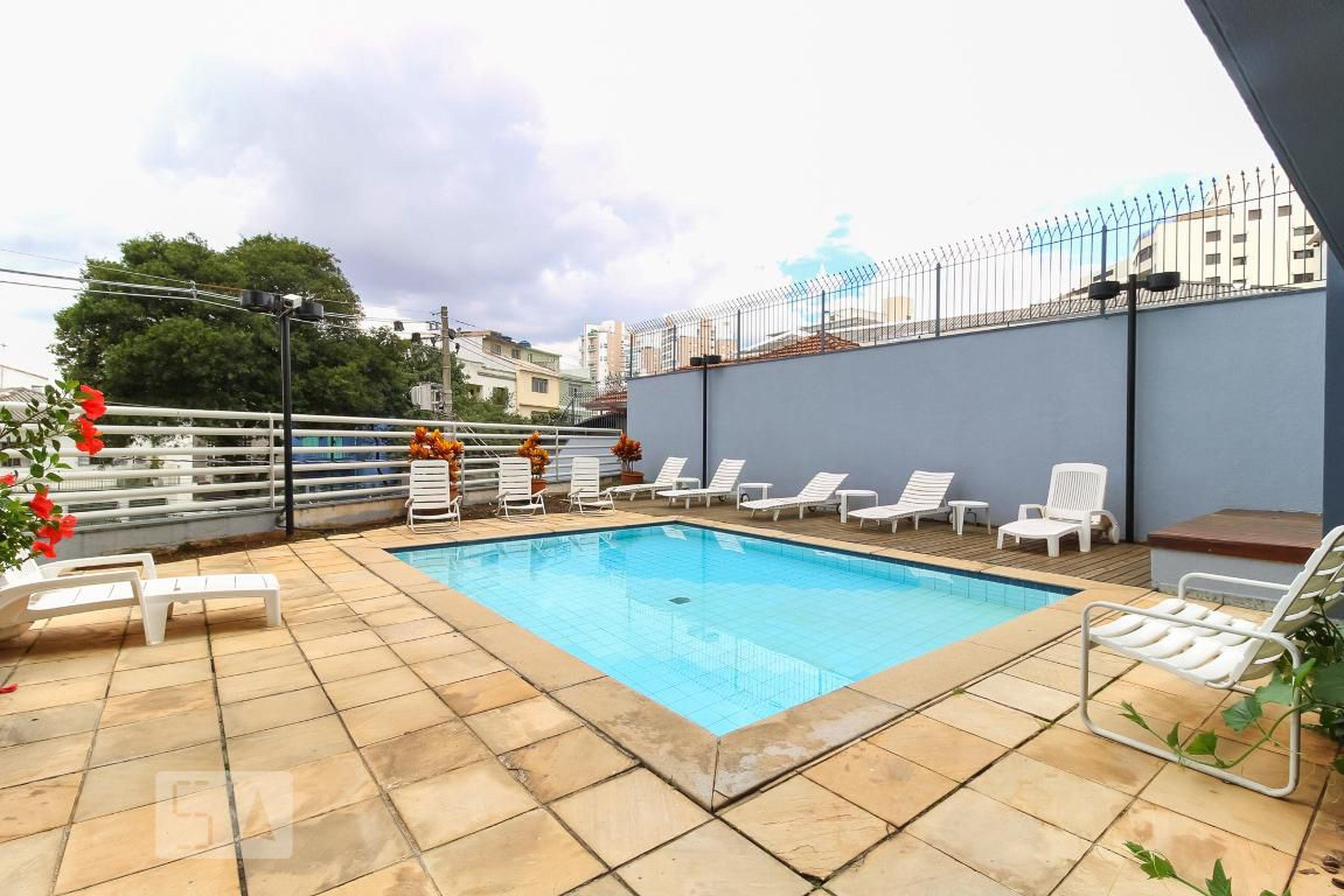 Piscina - Edifício Mariana Point