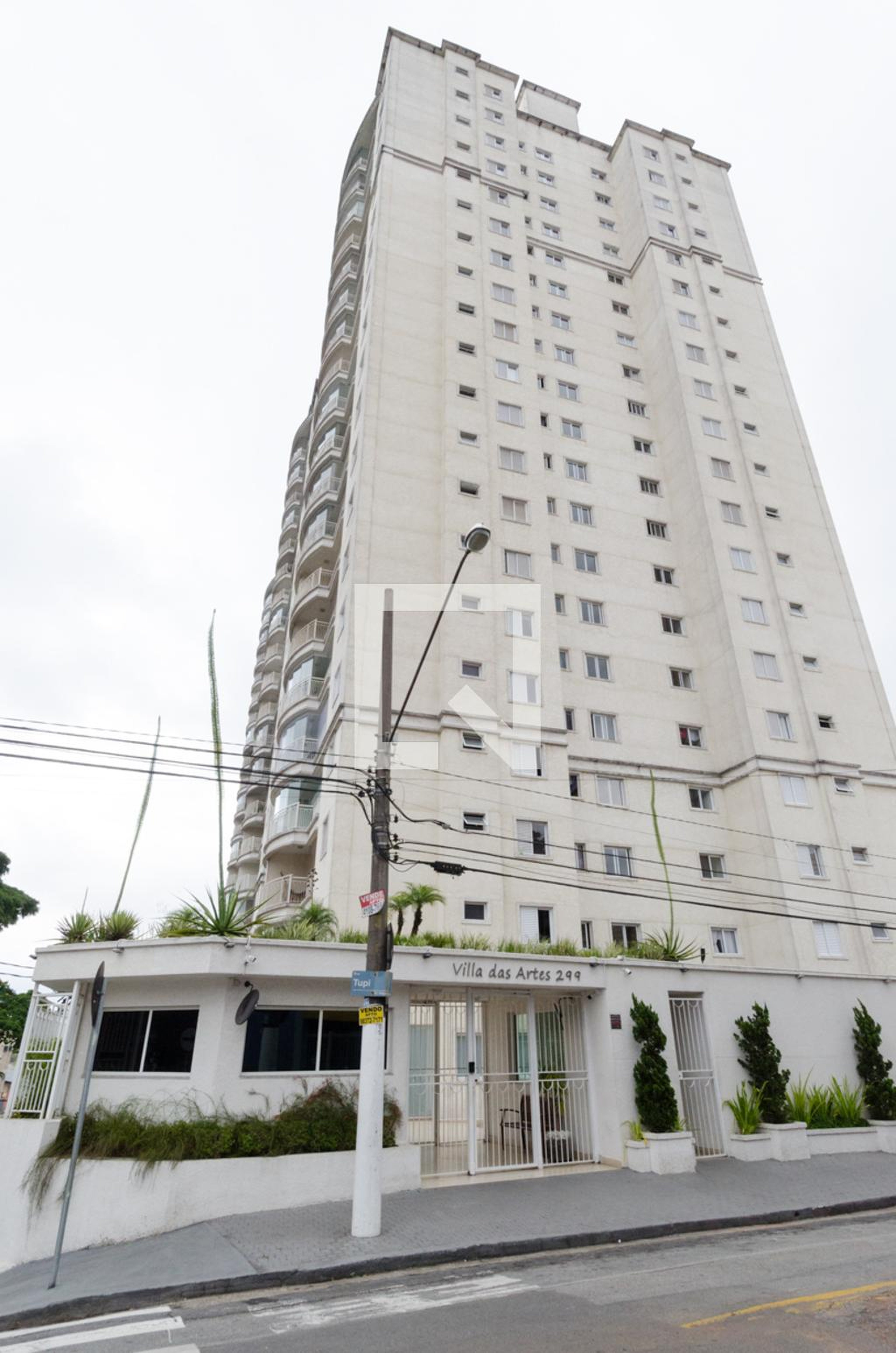 Fachada Condomínio em Rua Tupi, 299