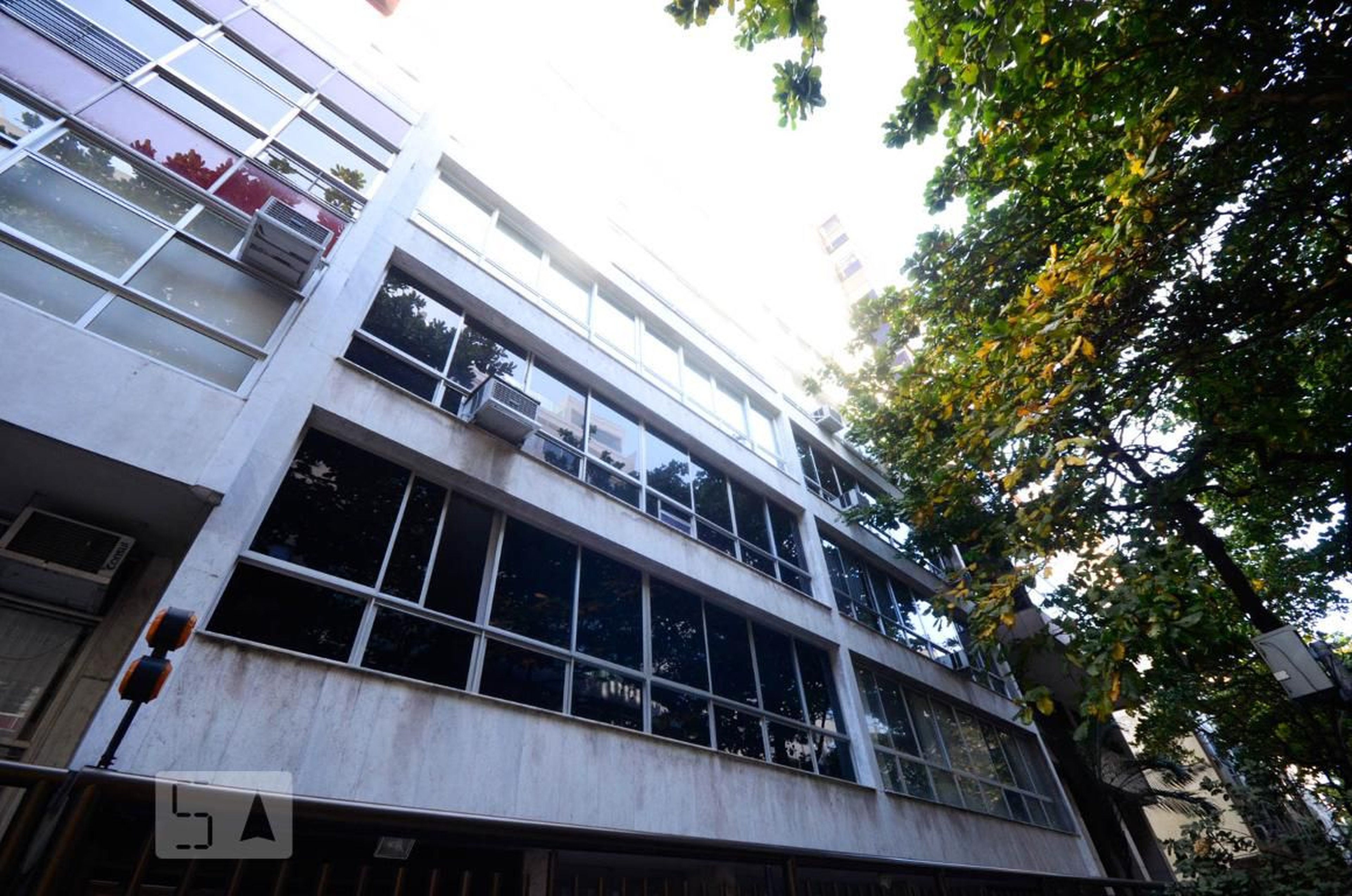 Fachada do Prédio Condomínio em Rua Joaquim Nabuco, 155