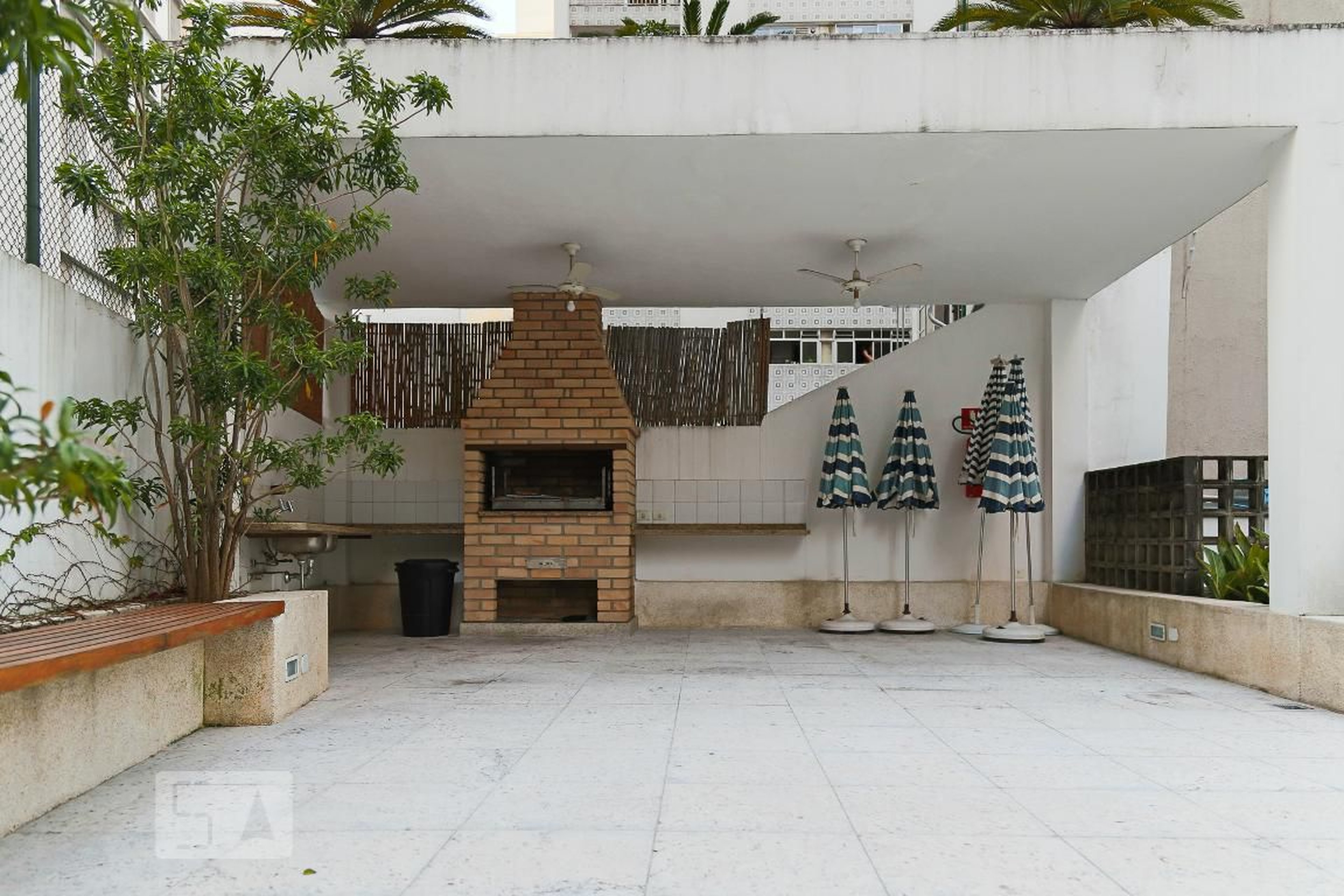 Churrasqueira - Tropical