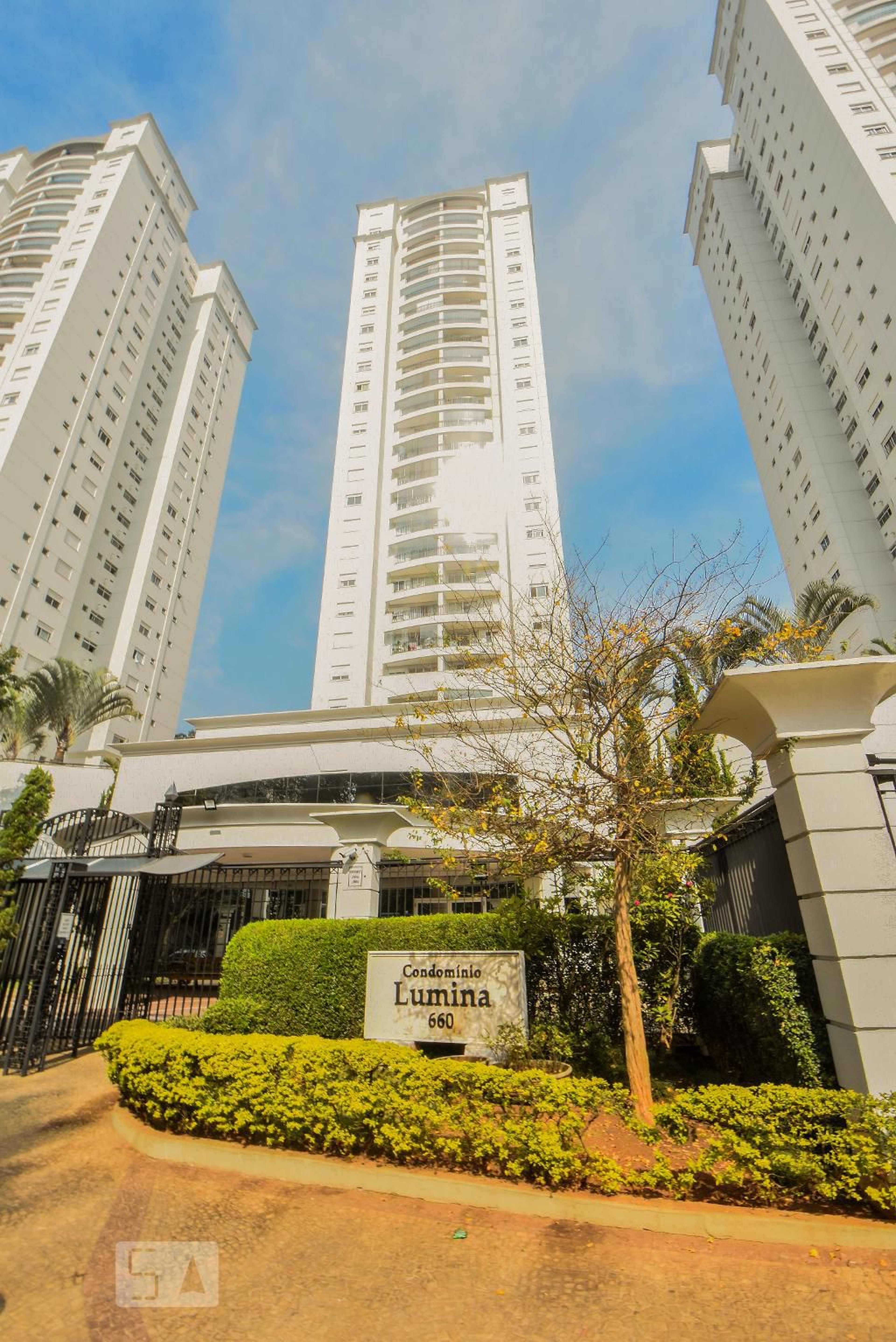 Prédio Condomínio Lumina