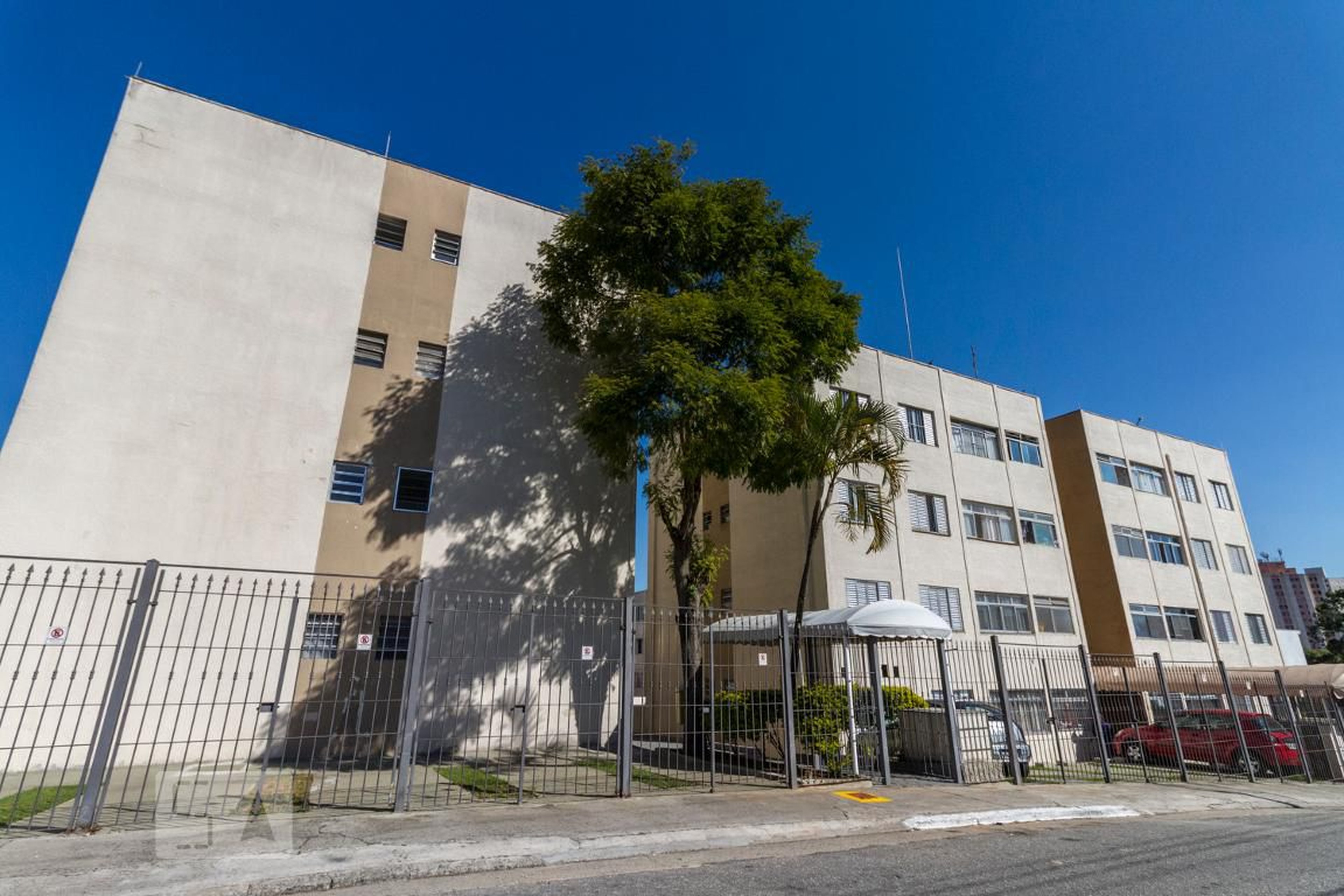 Fachada do Condomínio Condomínio Conjunto Residencial Comendador Gennarino Ranieri