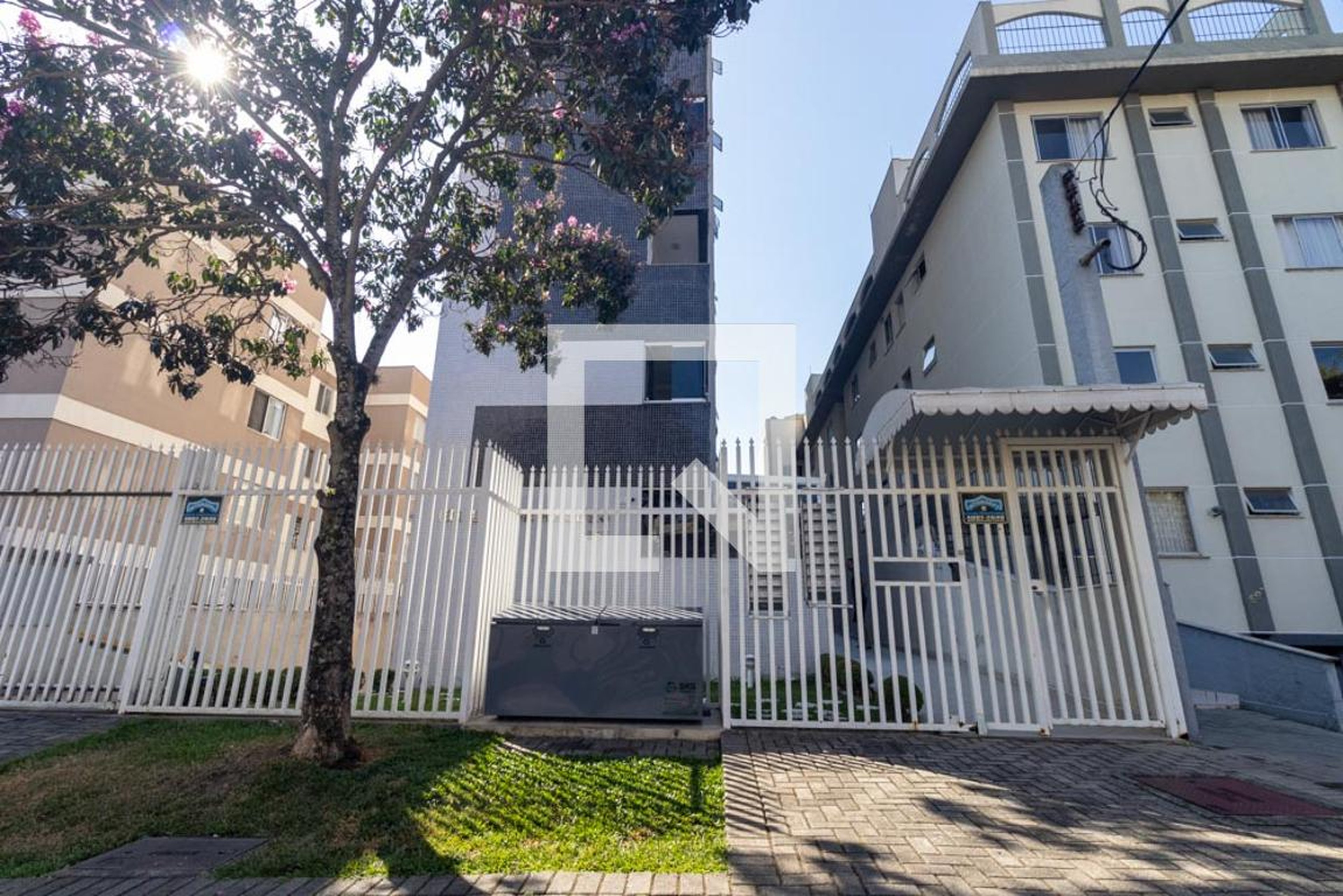 Fachada do Condomínio Edifício Ilha de Rhodes