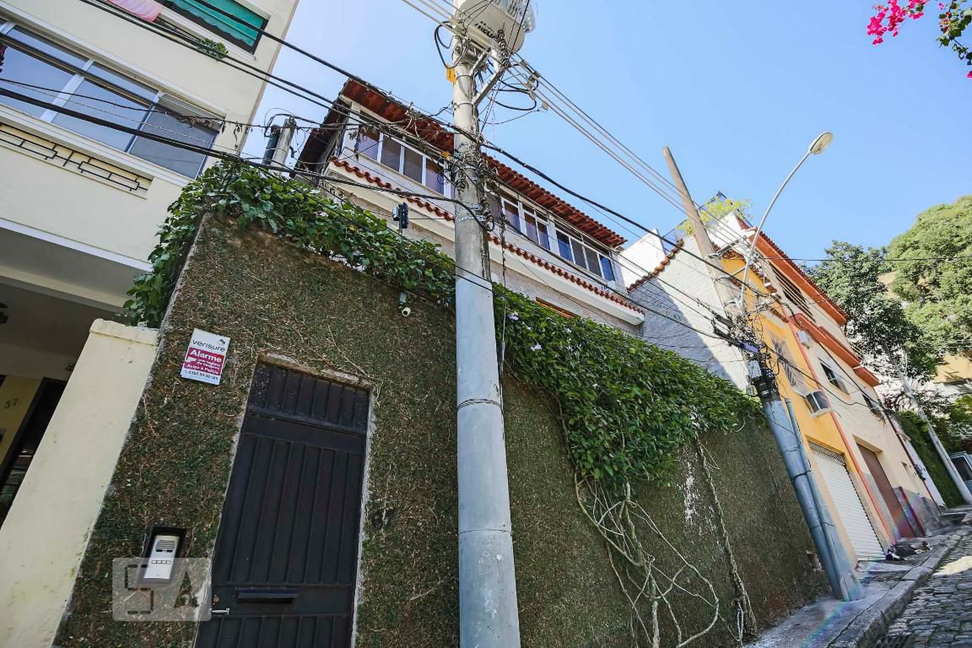 Fachada Condomínio em Rua Filinto de Almeida, 67