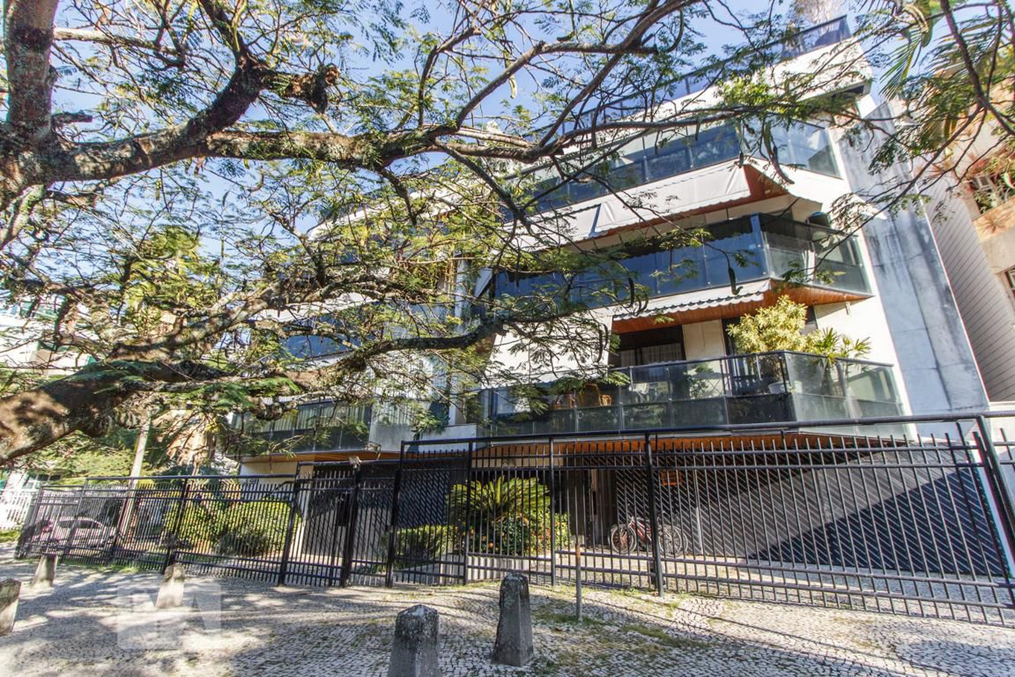 Fachada Condomínio Barra Leste