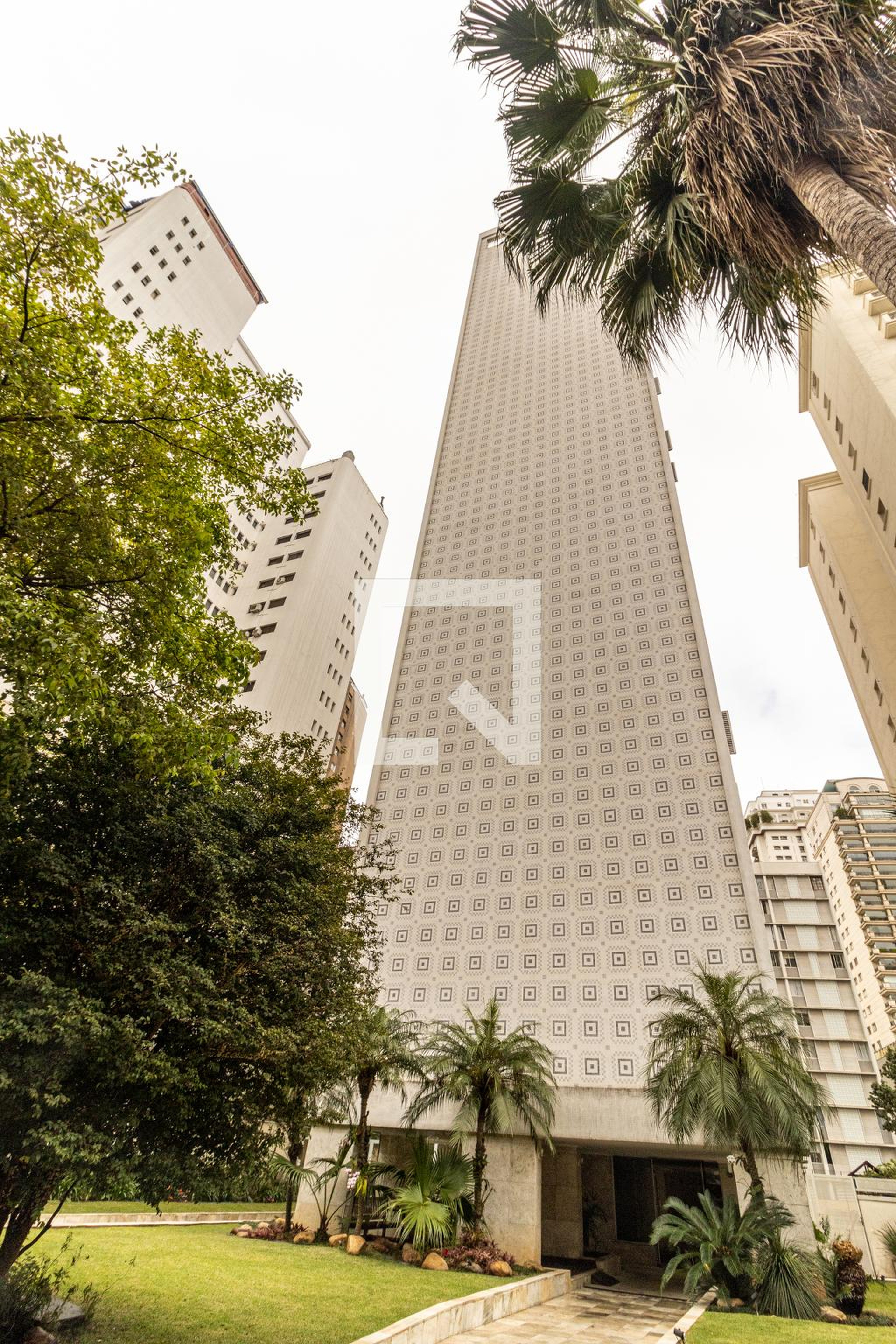 Fachada Condomínio RUA Doutor Albuquerque Lins, 818