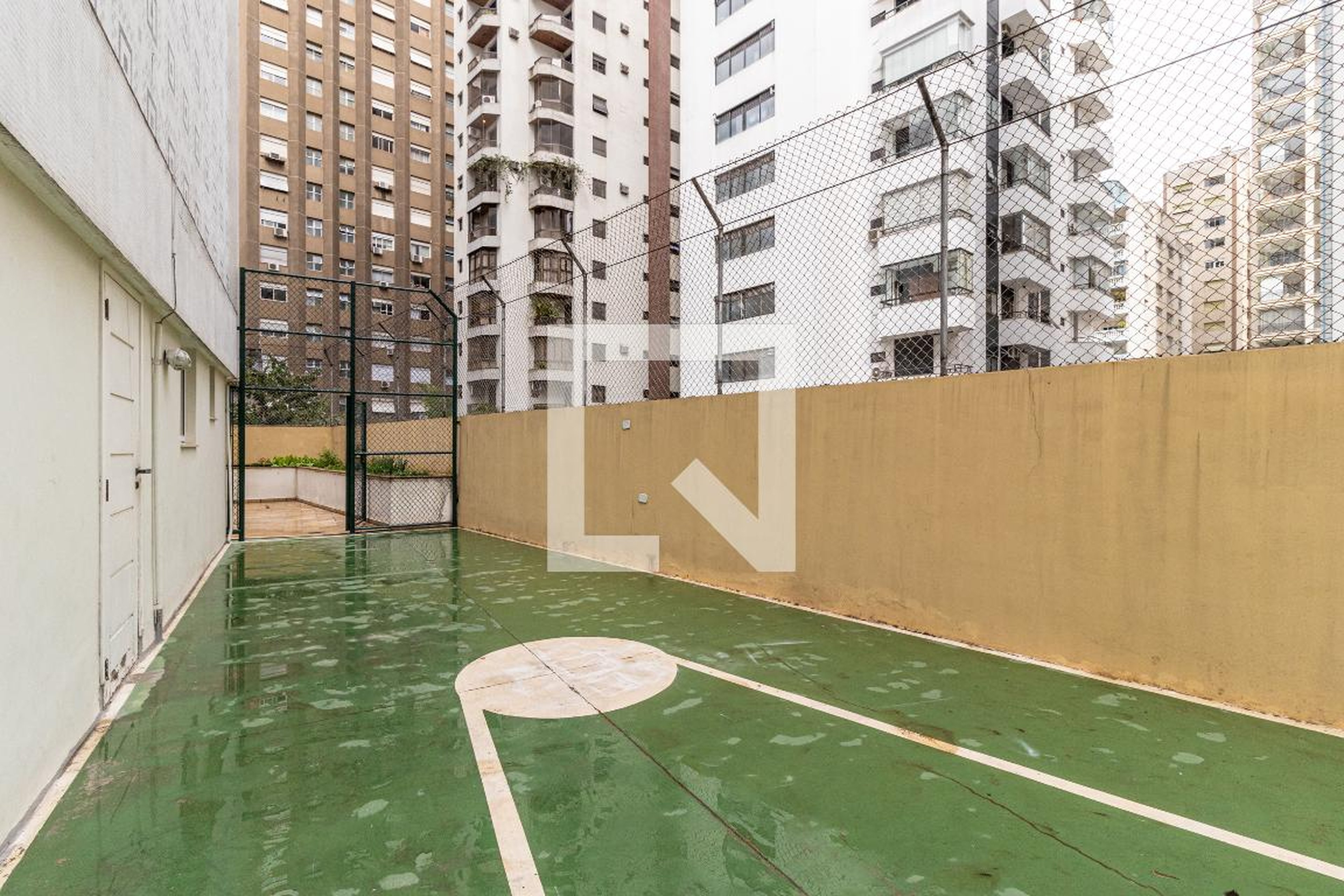 Quadra Esportiva - RUA Doutor Albuquerque Lins, 818