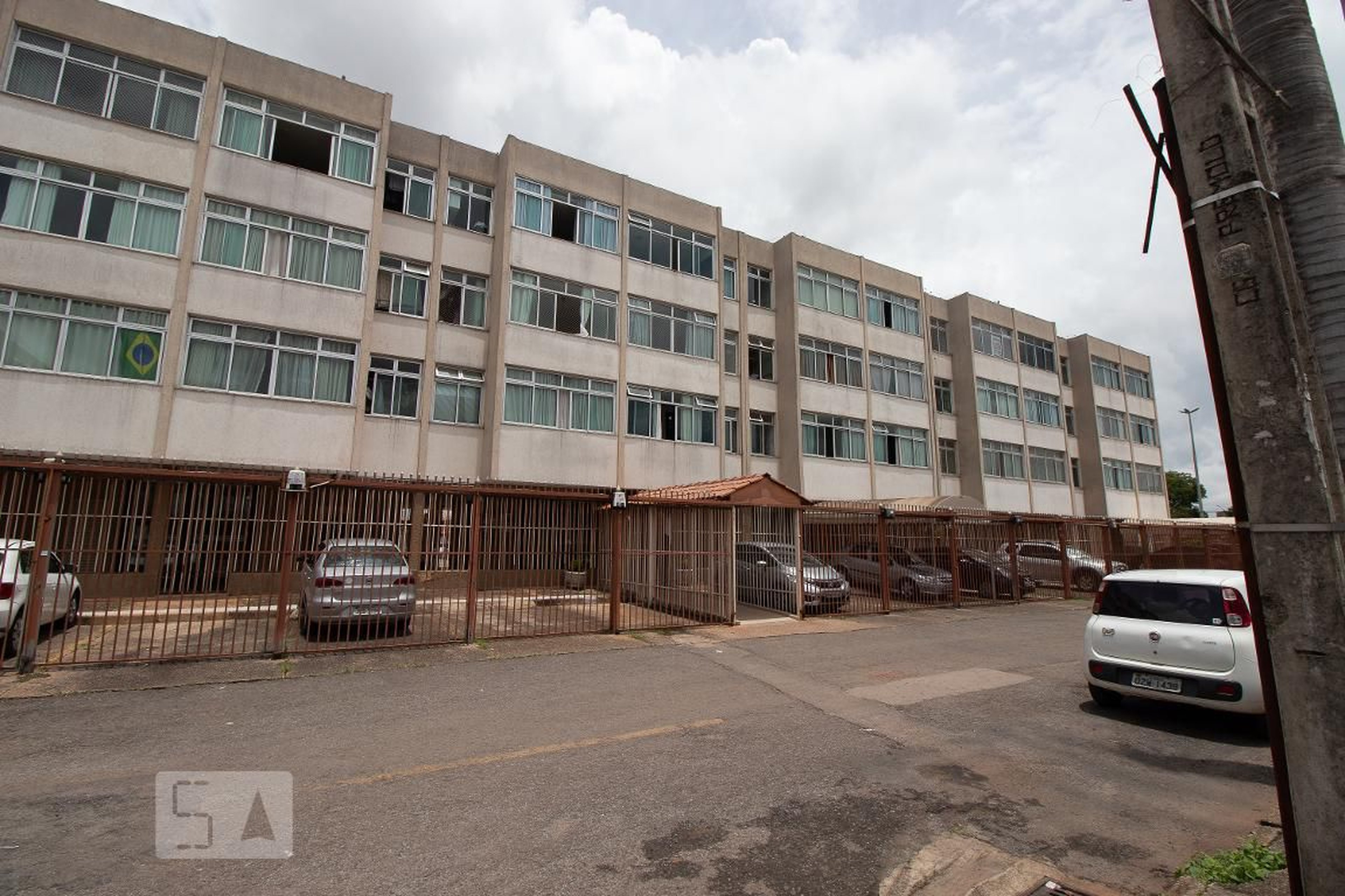 Fachada Condomínio QI 08 BL. T