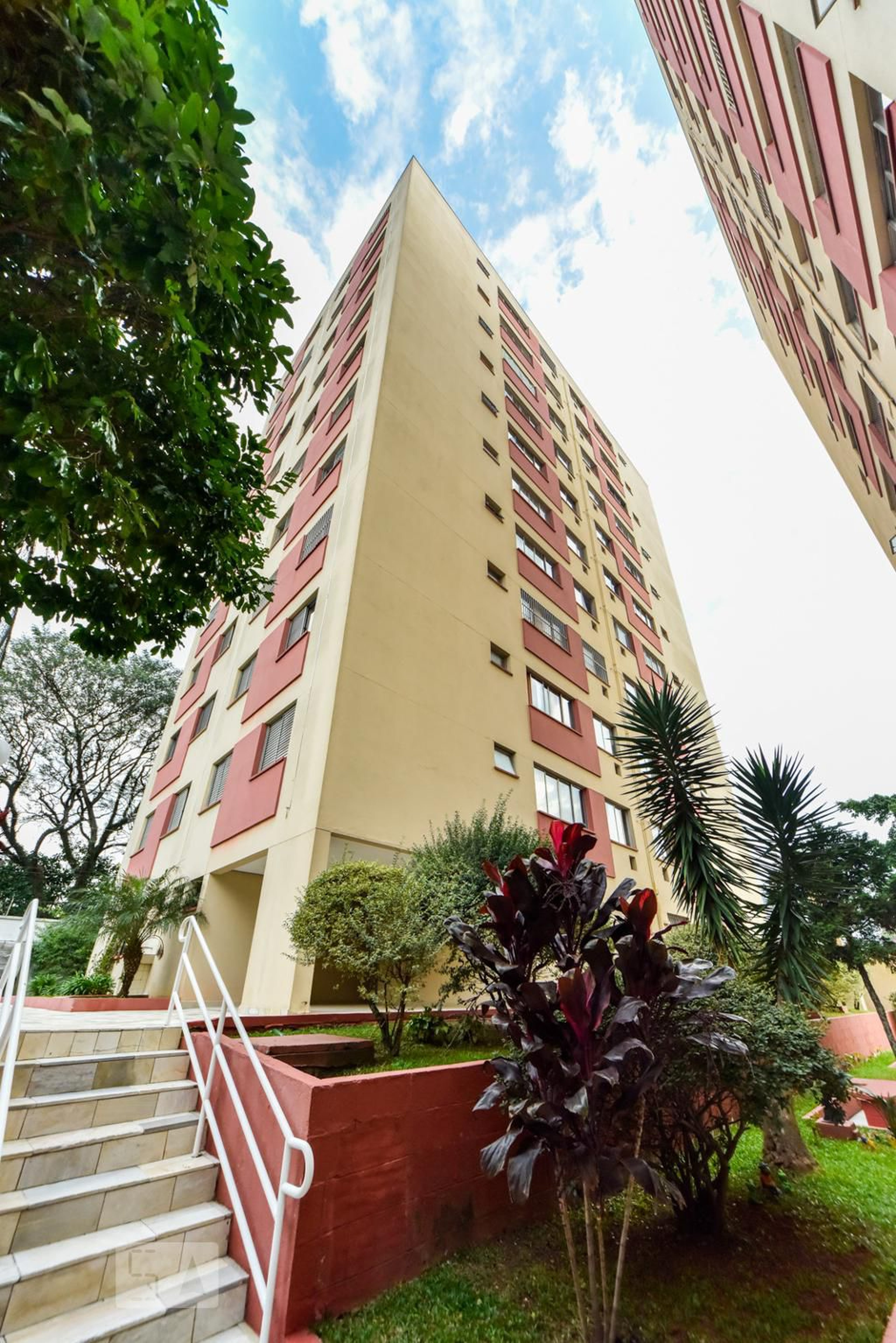 Fachada do Prédio Condomínio Conjunto Residencial Camburiú 2