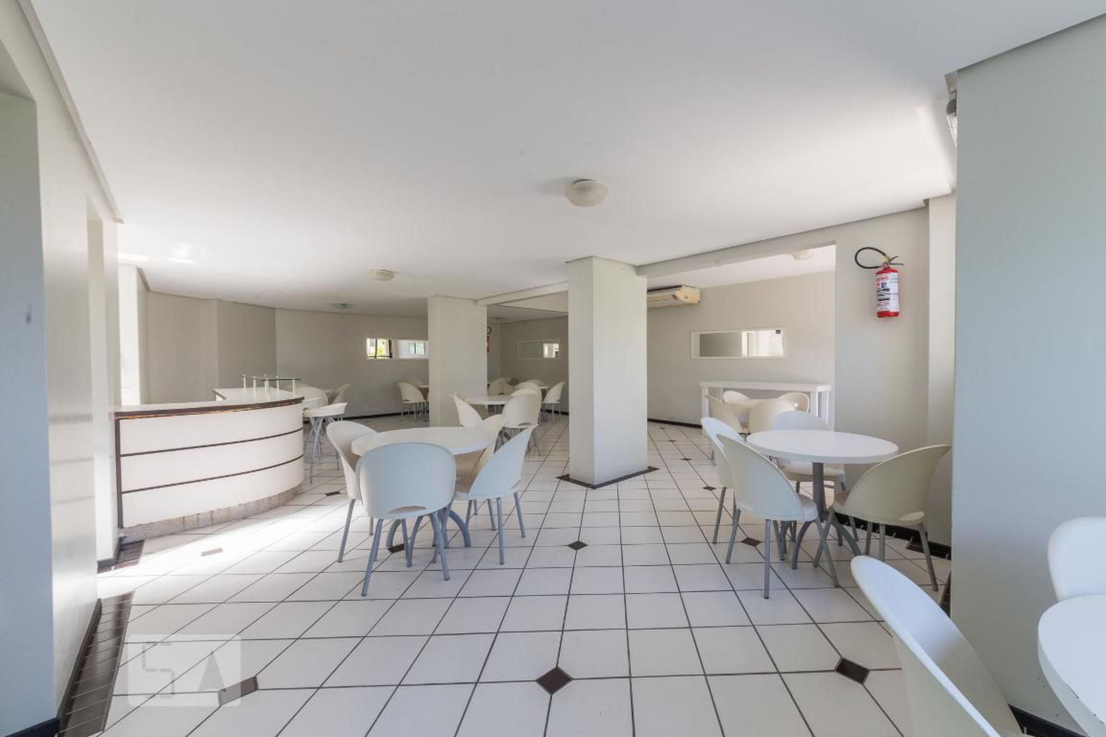 Salão de festas - Saint Laurent