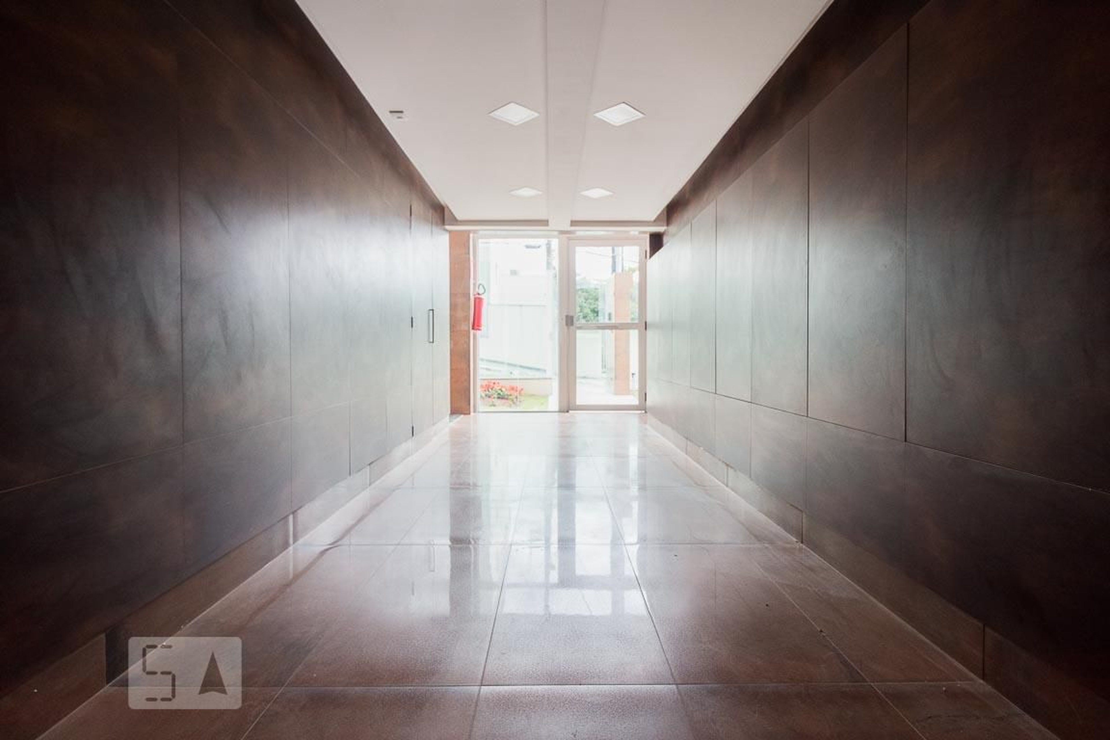 Hall - Kamille Baldow