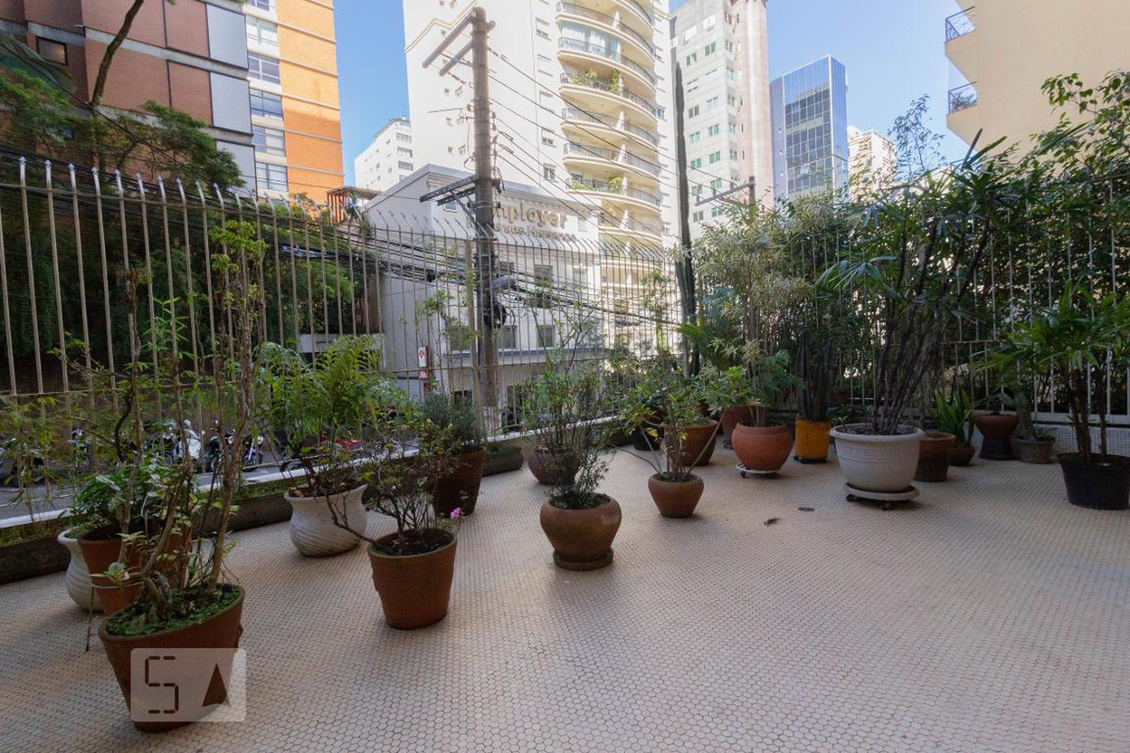 Área Externa - Edifício Embaixador