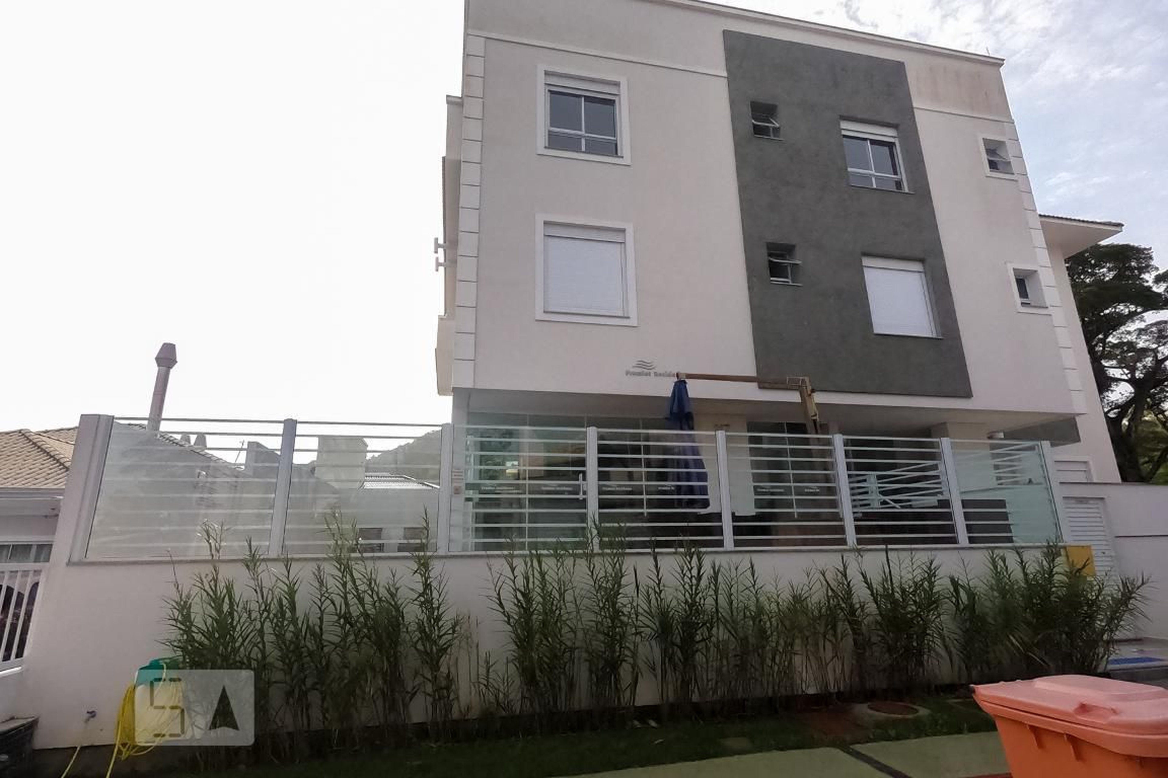 Fachada Condomínio Premier Residence