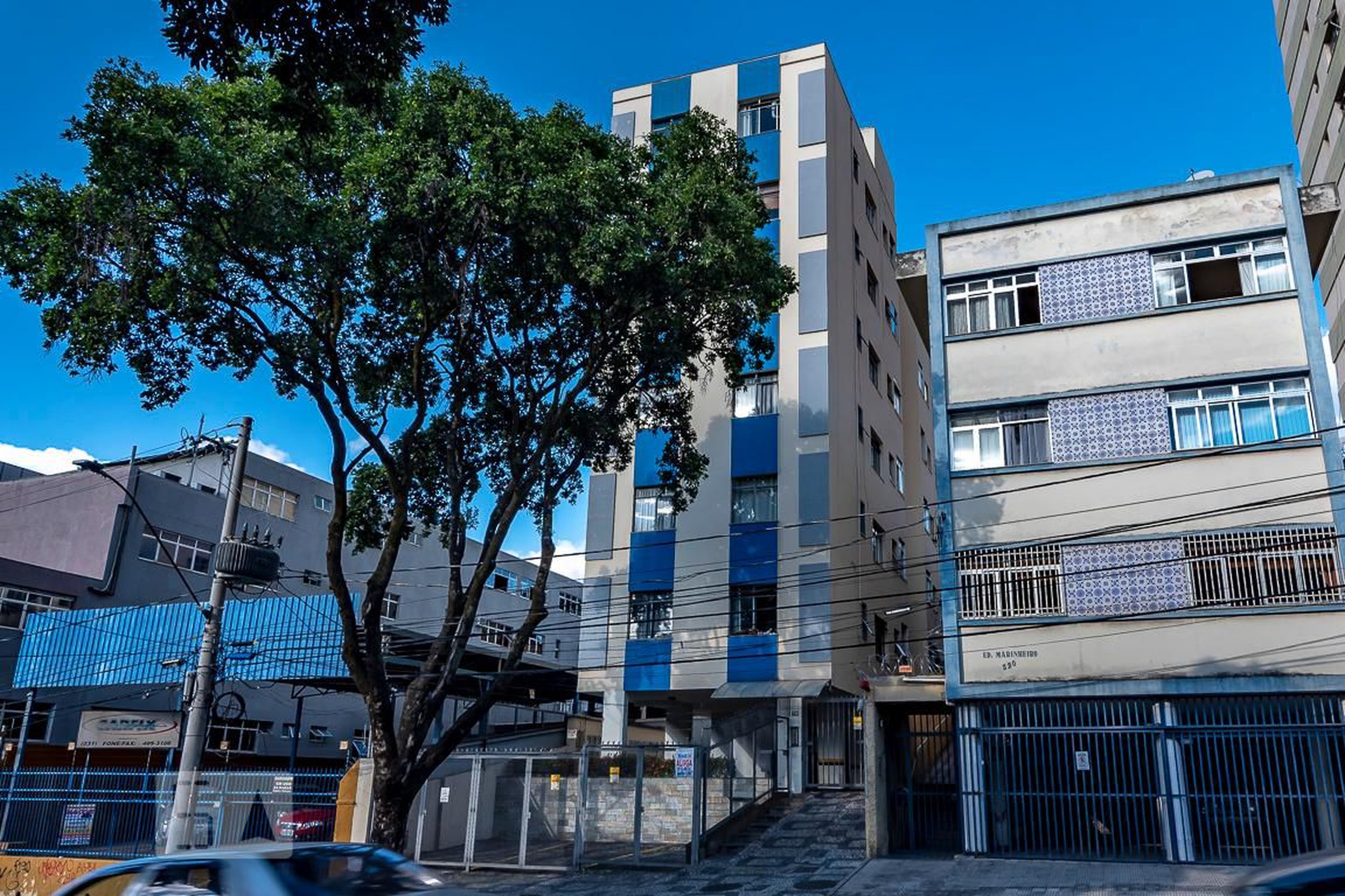 Fachada Condomínio em Avenida Flávio dos Santos, 330