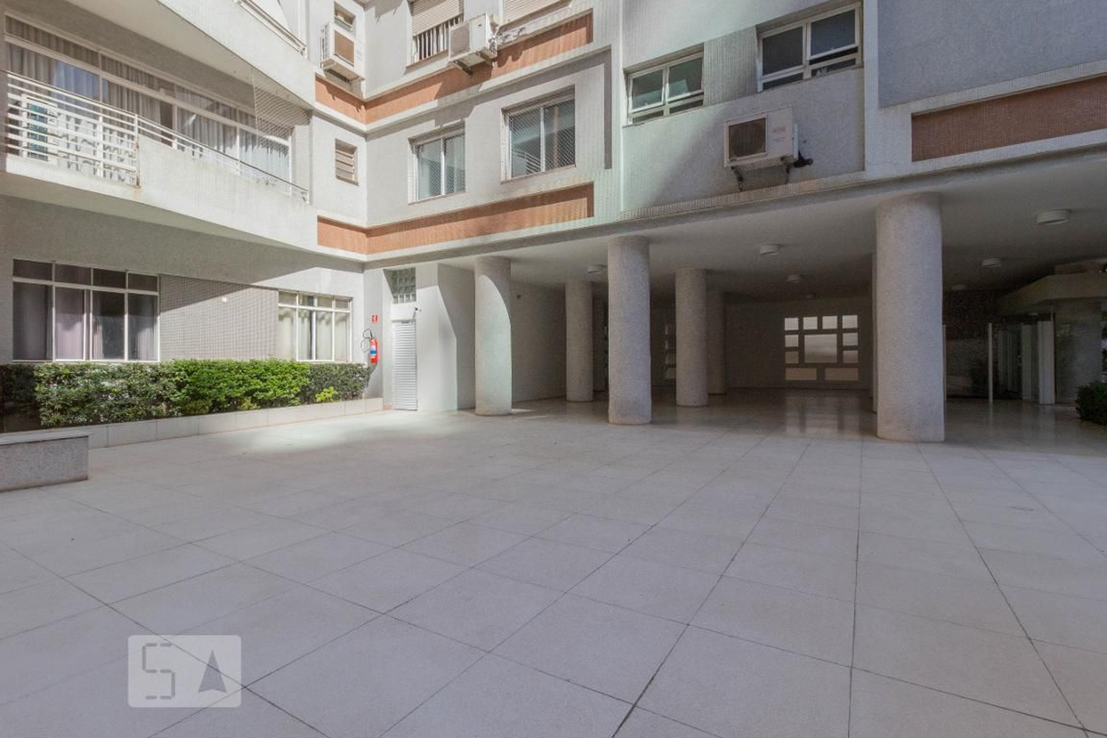 Área Externa - Casa Branca