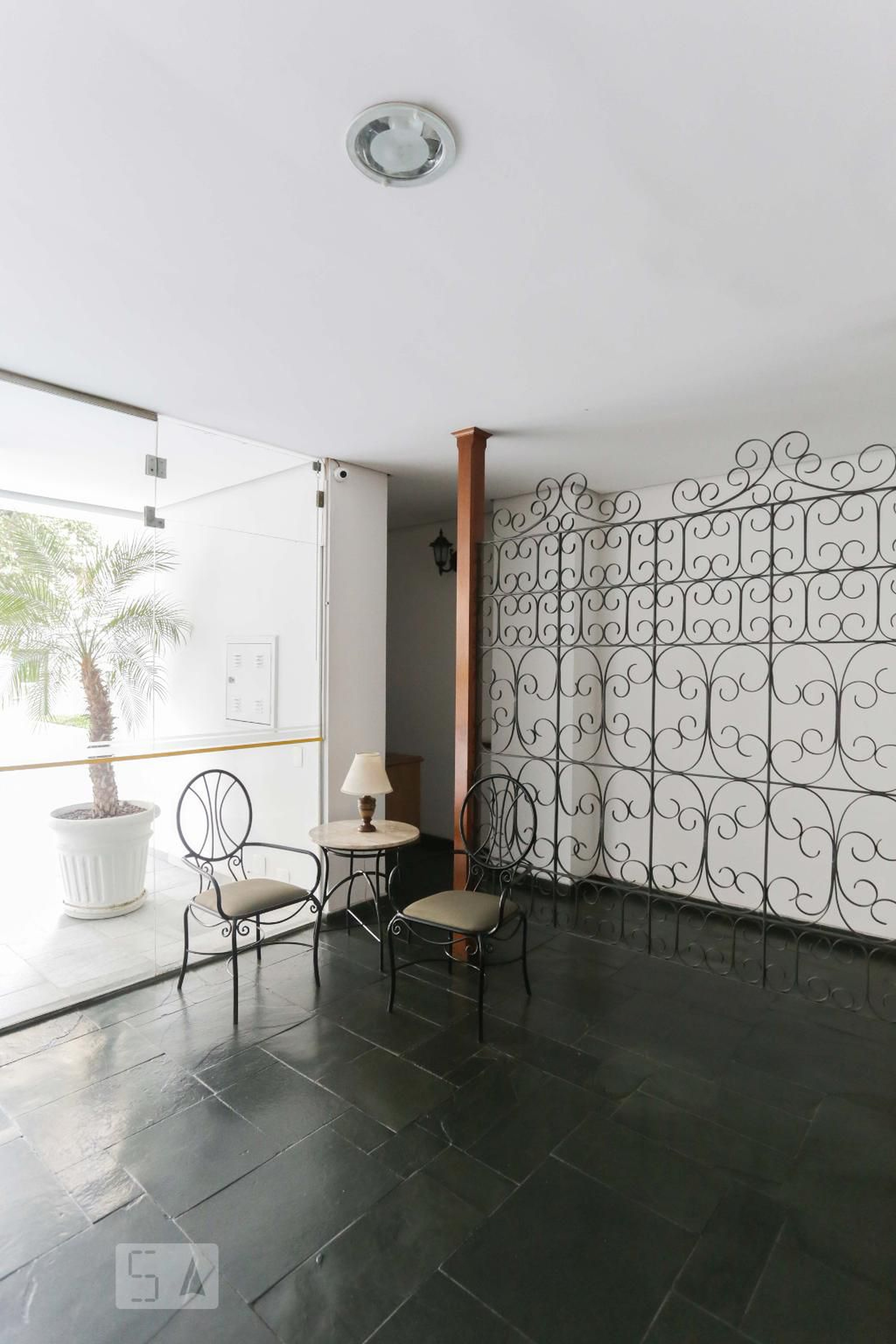 Hall - Edifício Giorgio Morandi