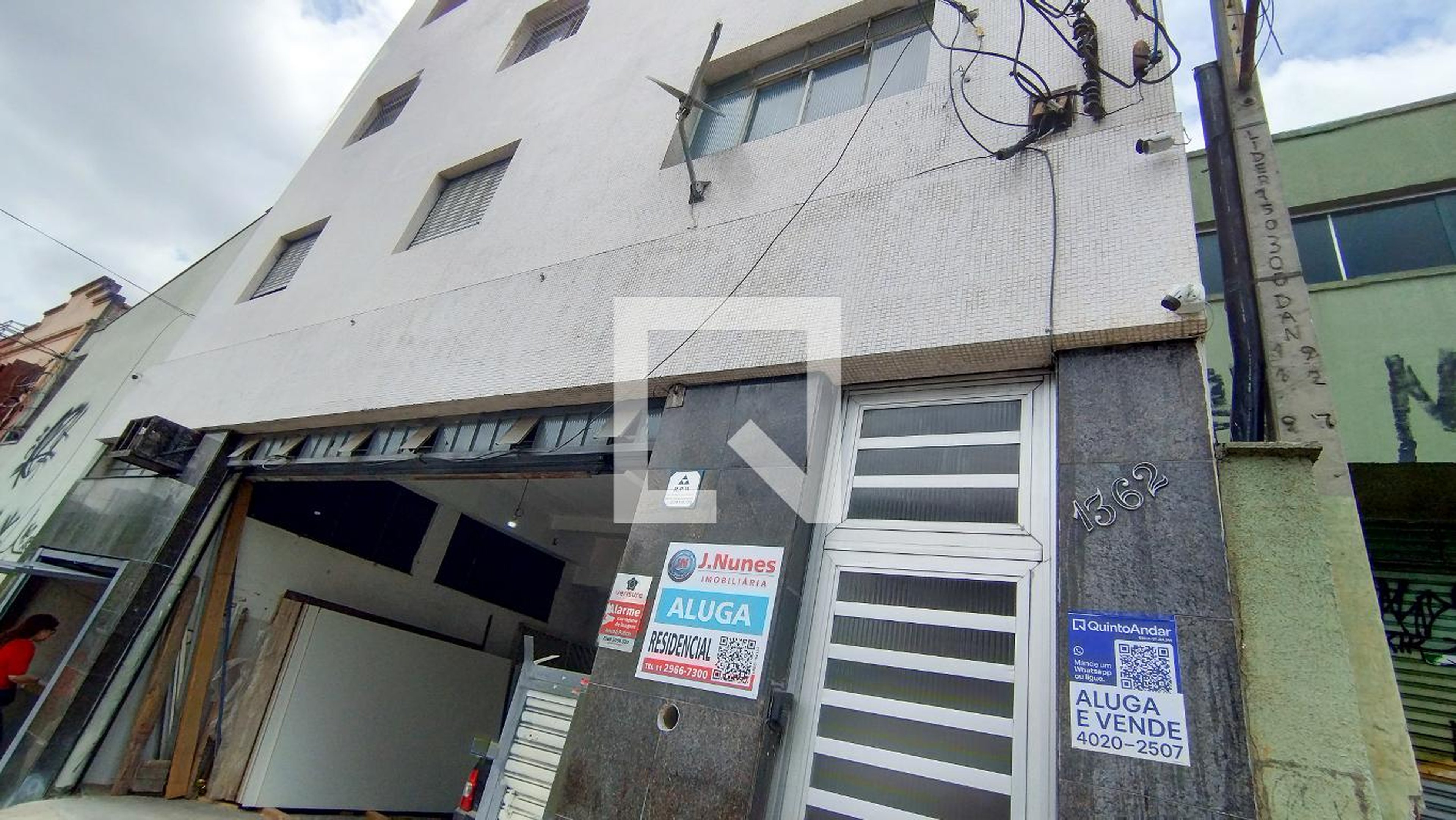 Fachada Condomínio em Avenida Álvaro Ramos, 1362