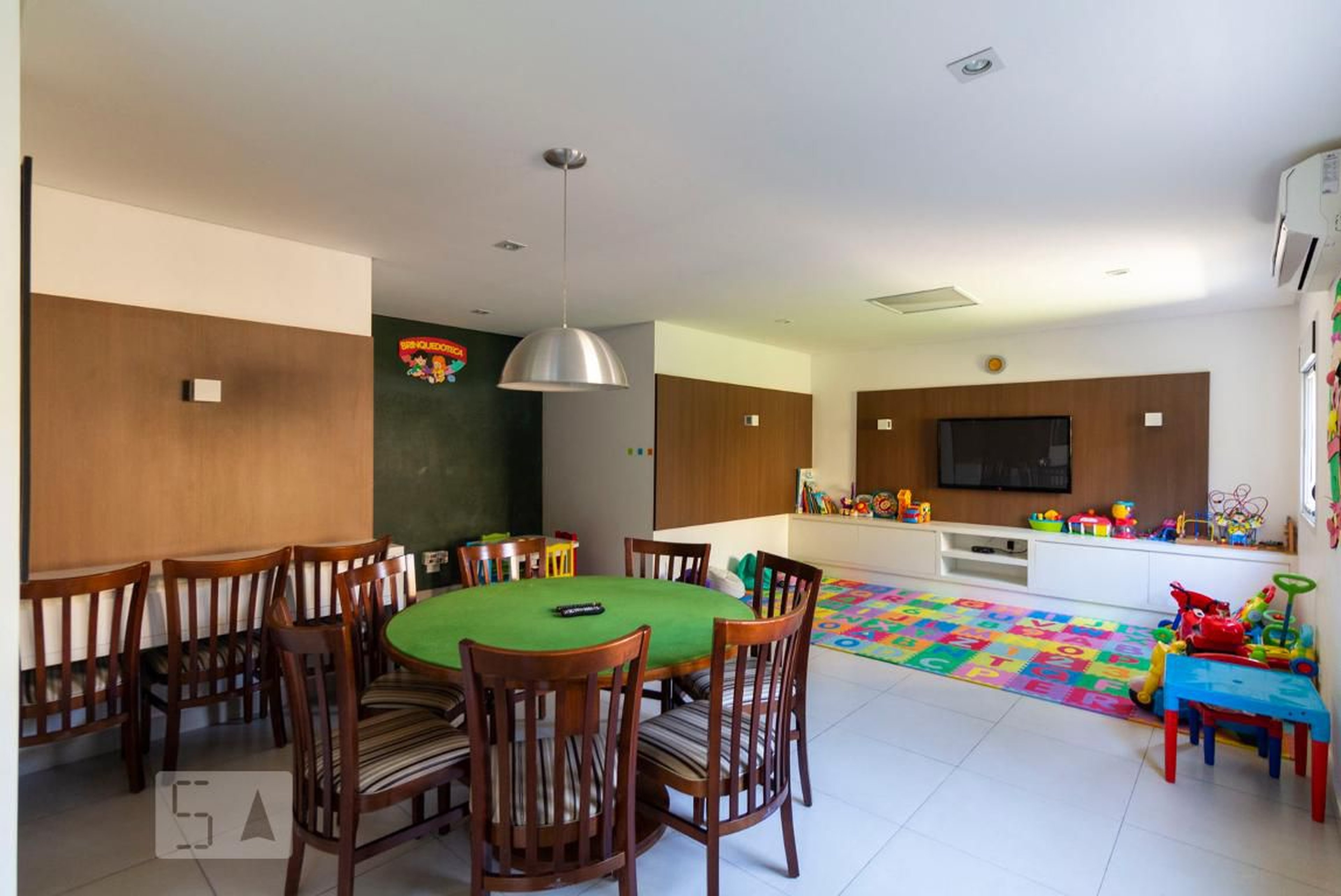 Salão de jogos - Ametista