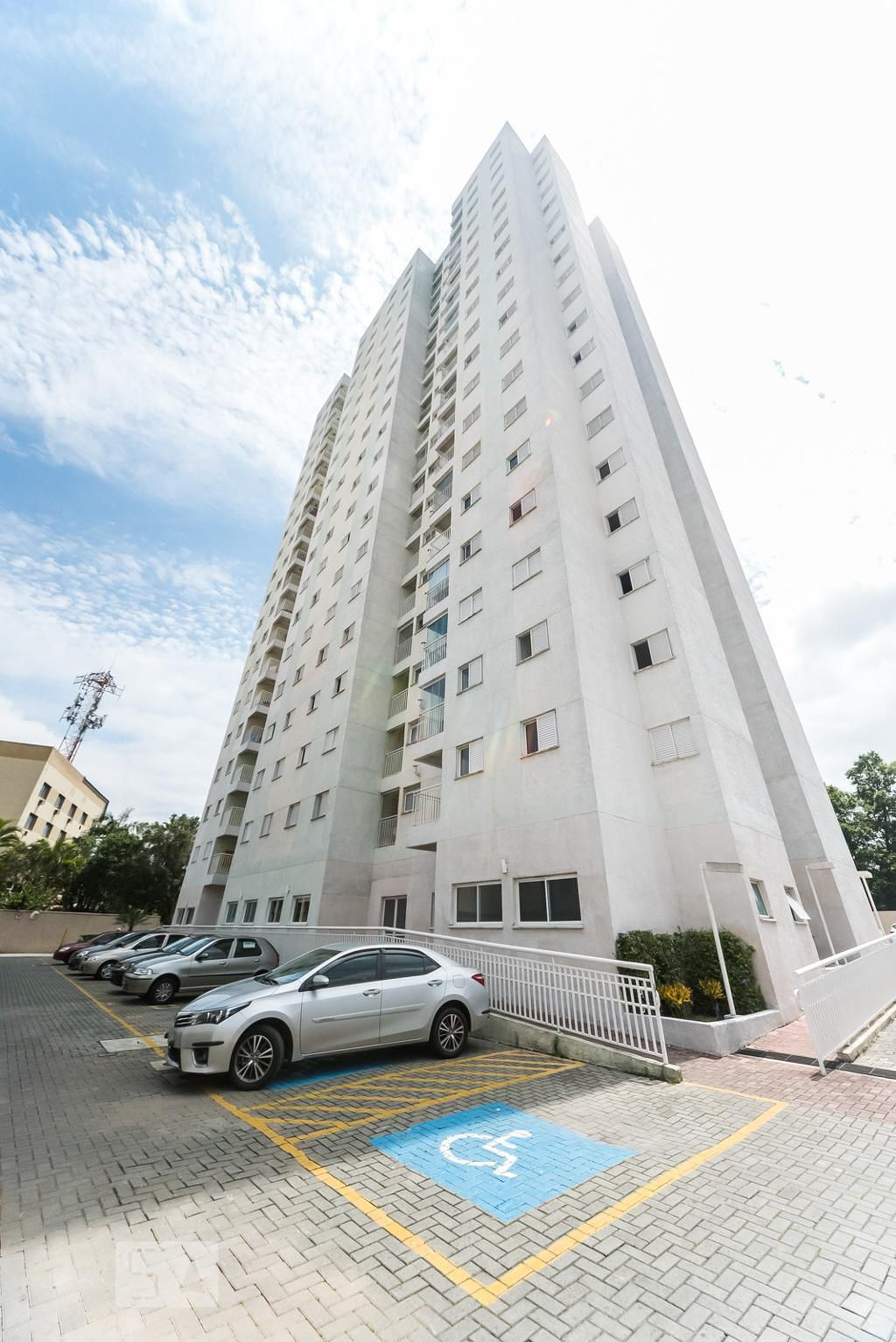 Fachada do Prédio Condomínio Reserva do Bosque