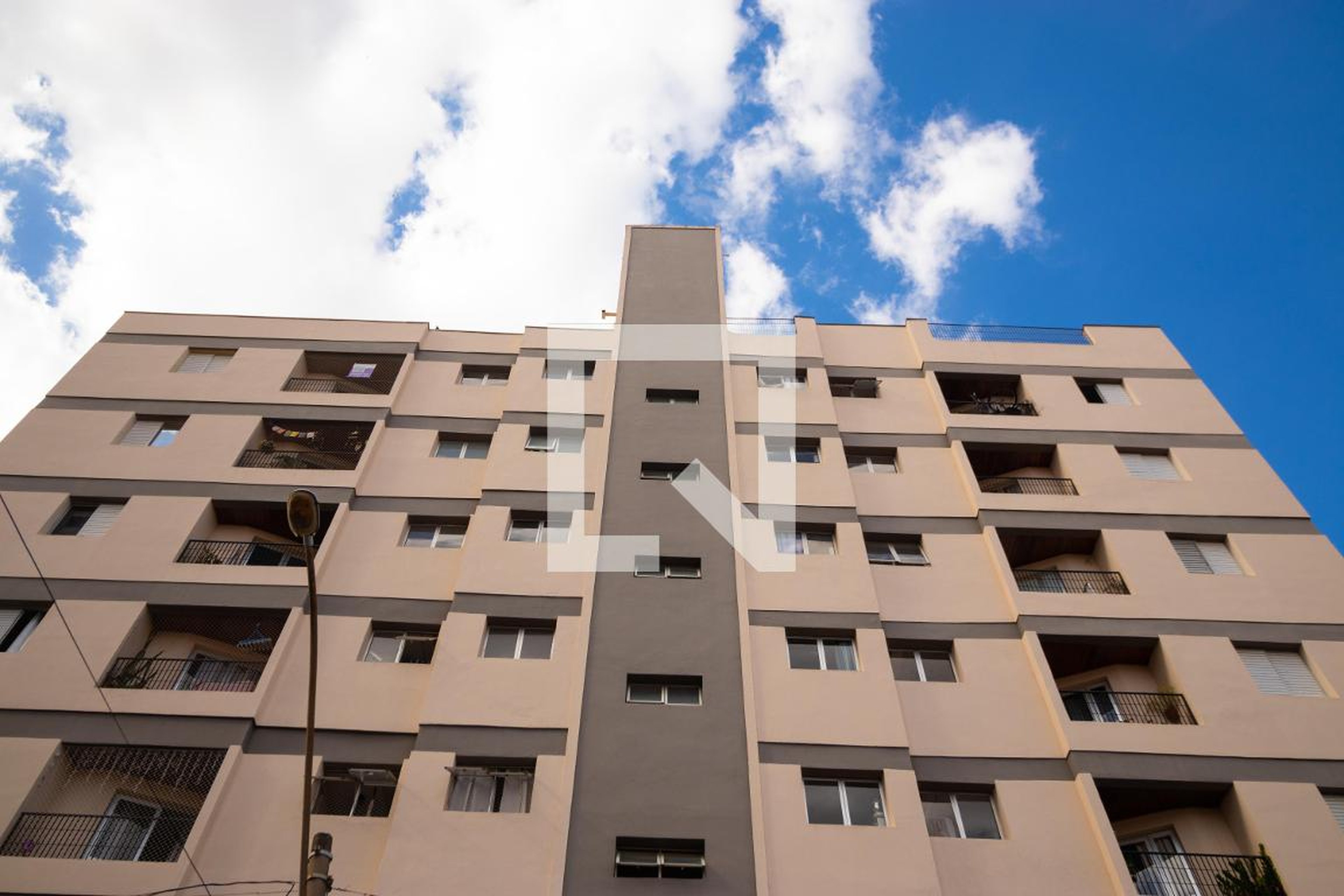 Fachada Condomínio em Rua Proença, 557