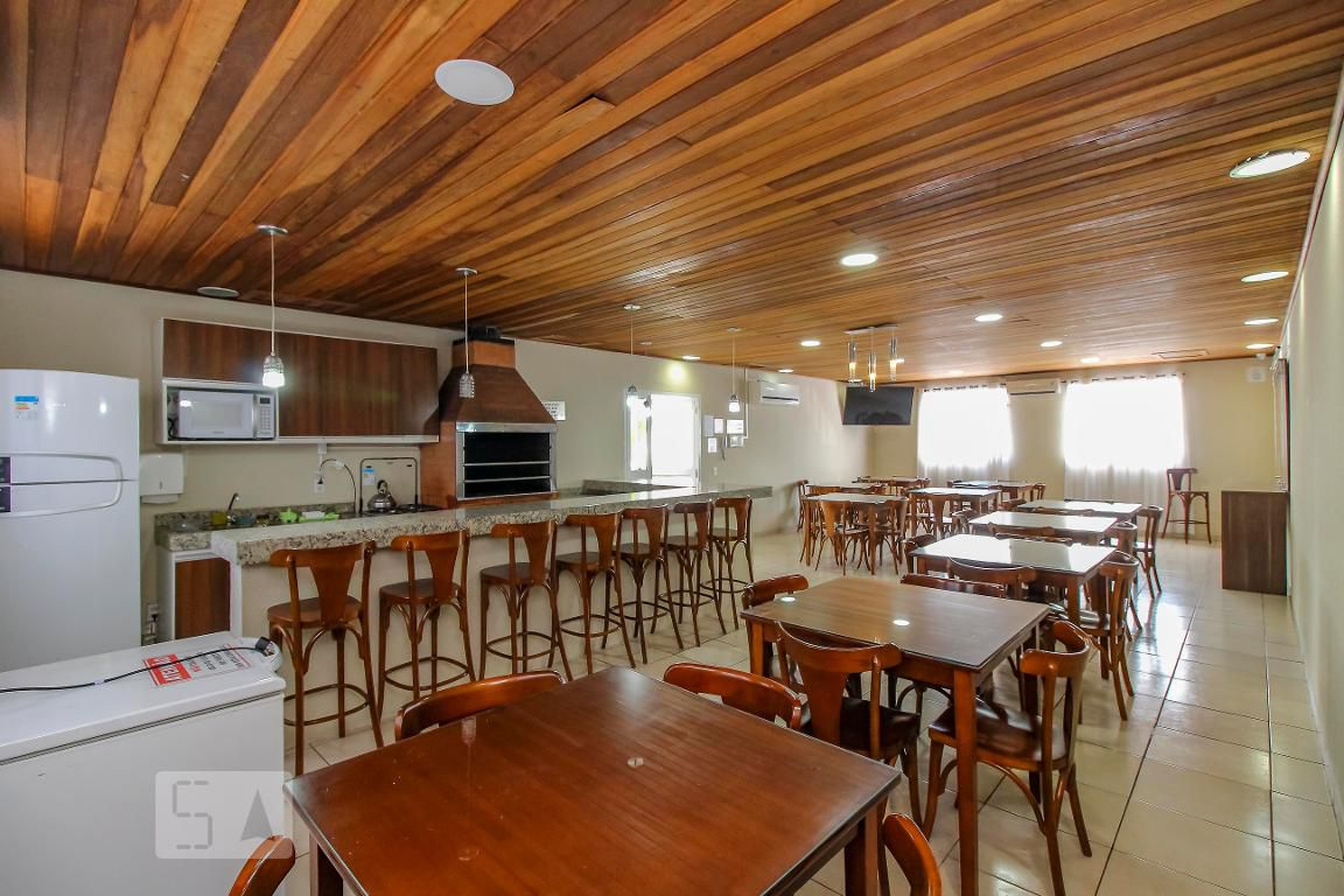 SALAO  DE FESTAS - Porto Real