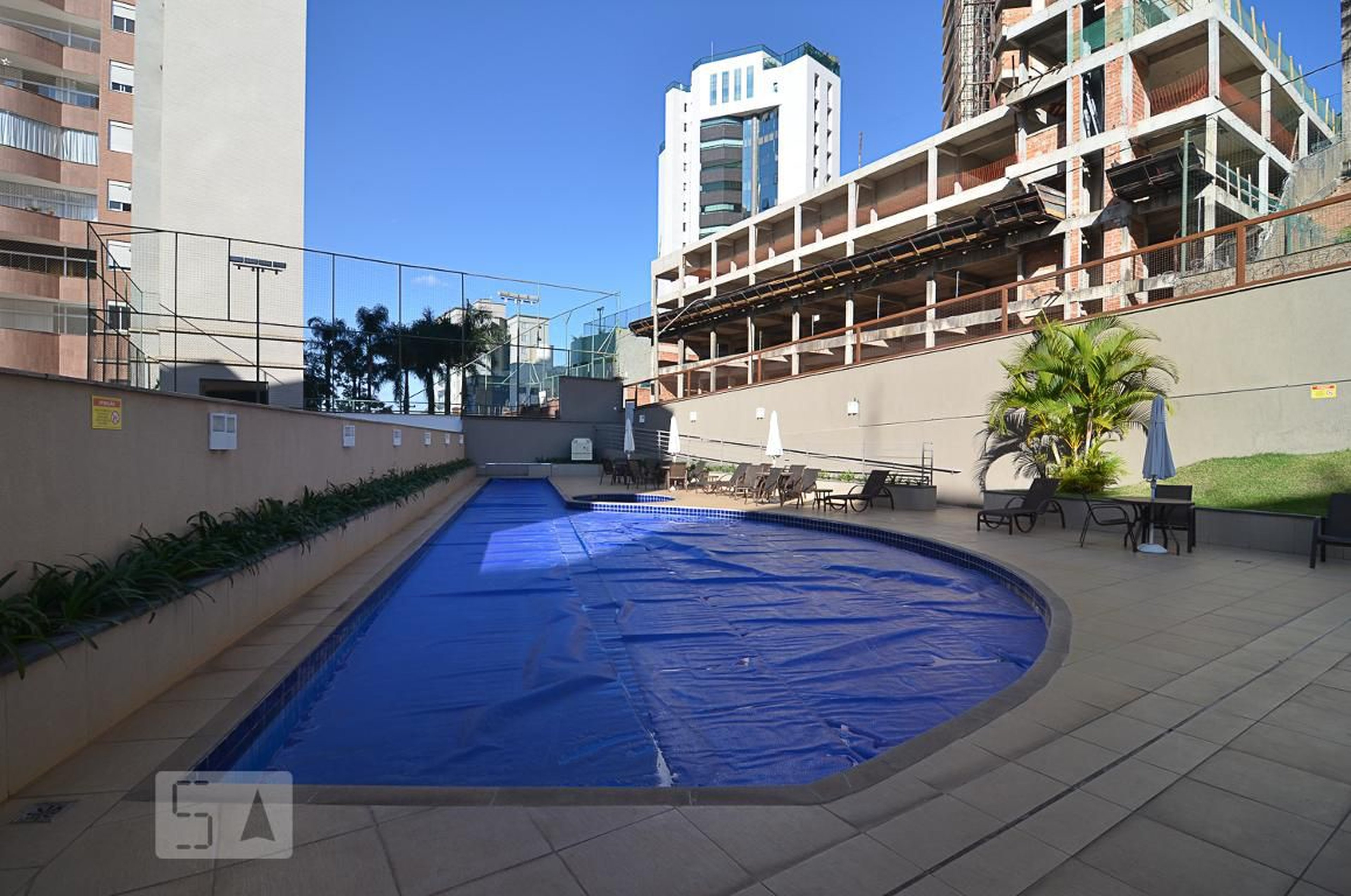 Piscina - Edifício Villa Real