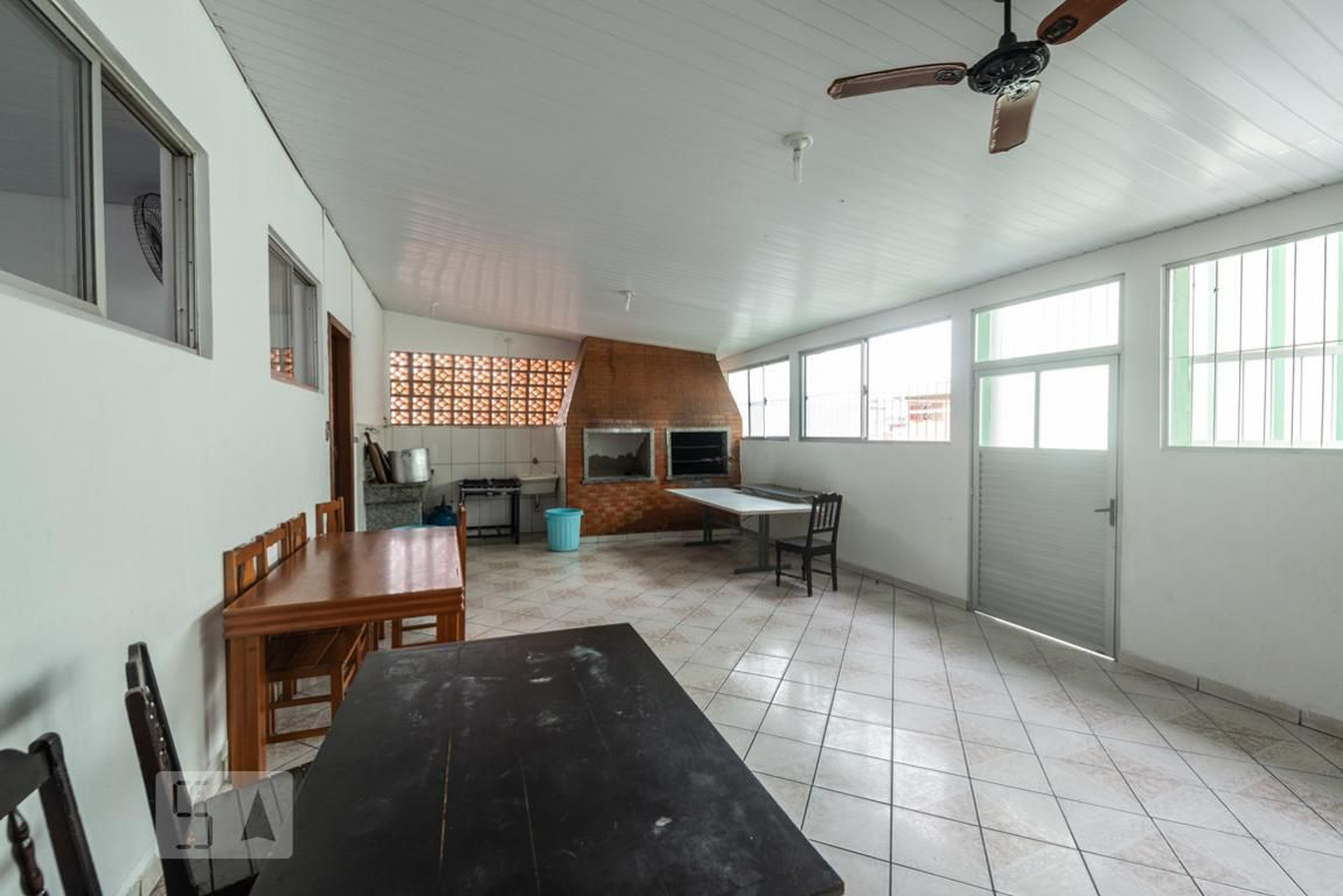 Churrasqueira - Conjunto Habitacional Praia Comprida