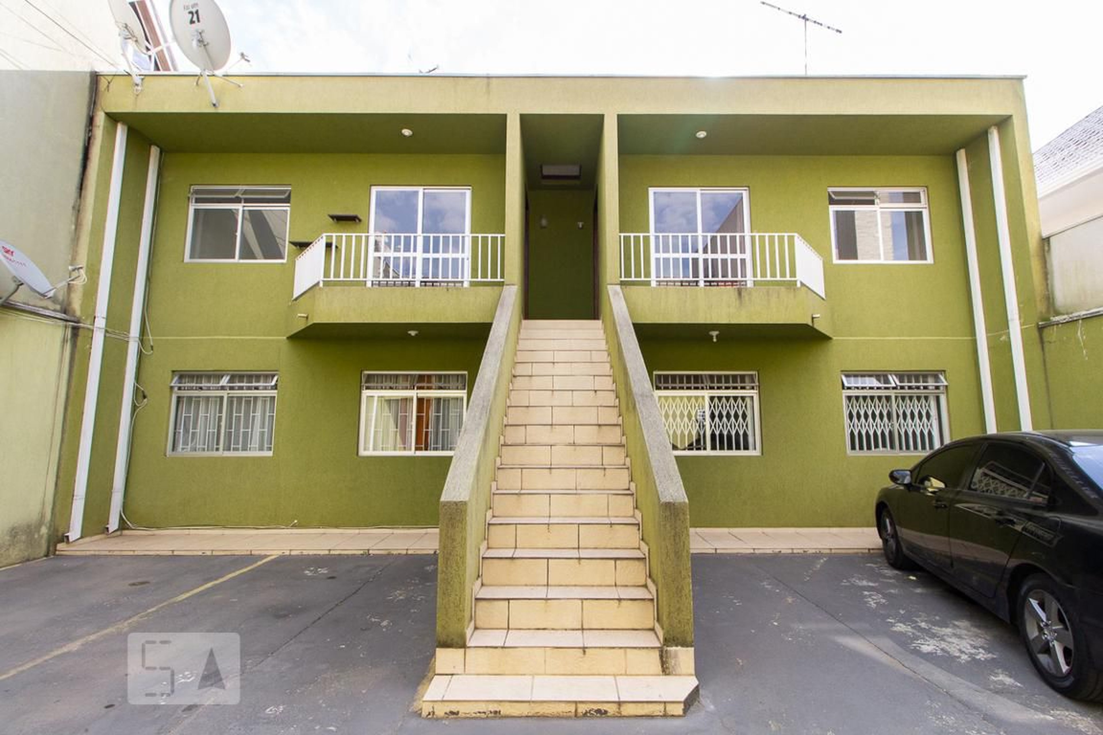 Fachada Condomínio em Rua Luiz Júlio, 91