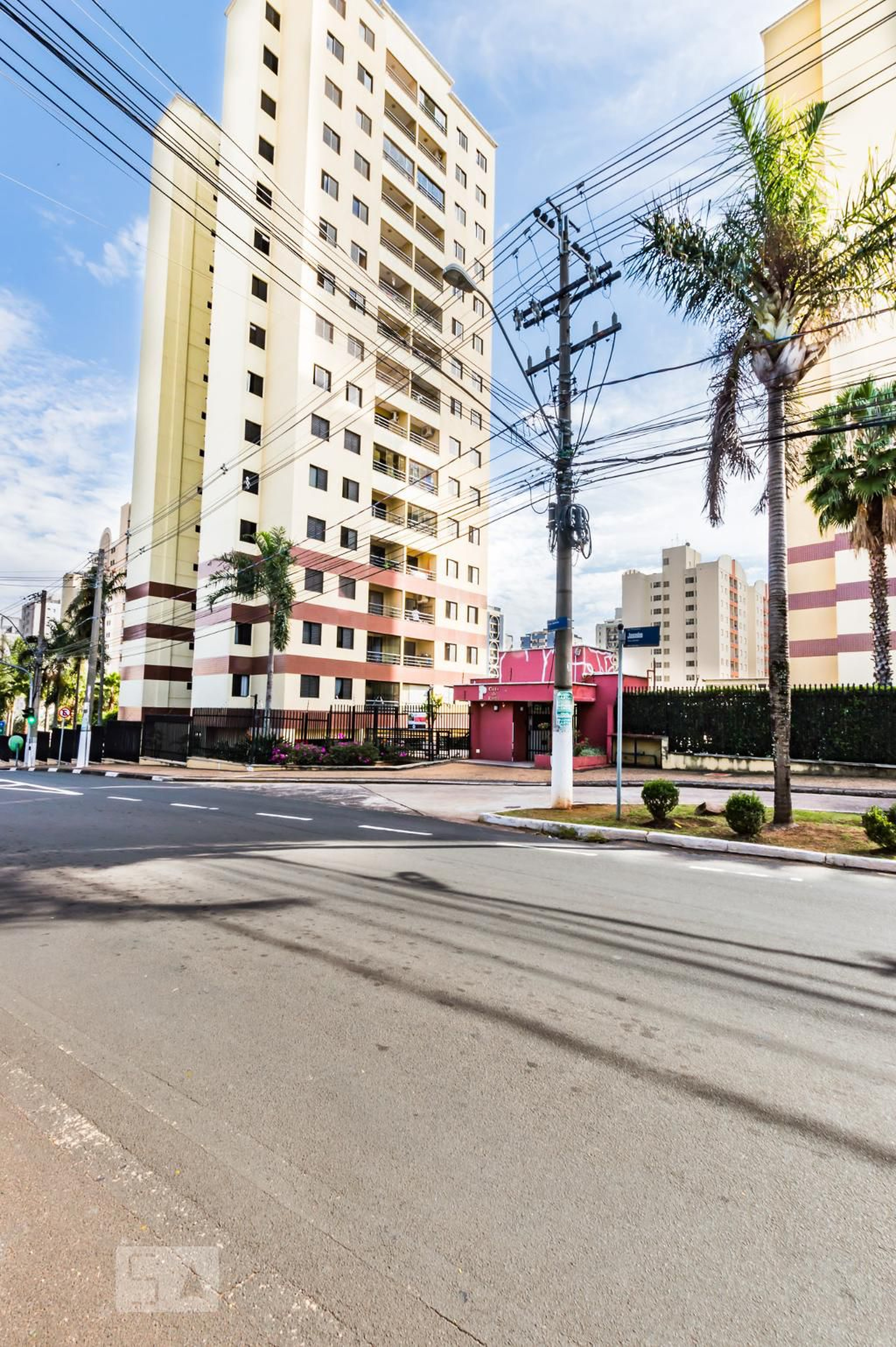 Fachada do Condomínio Condomínio Citta di Roma