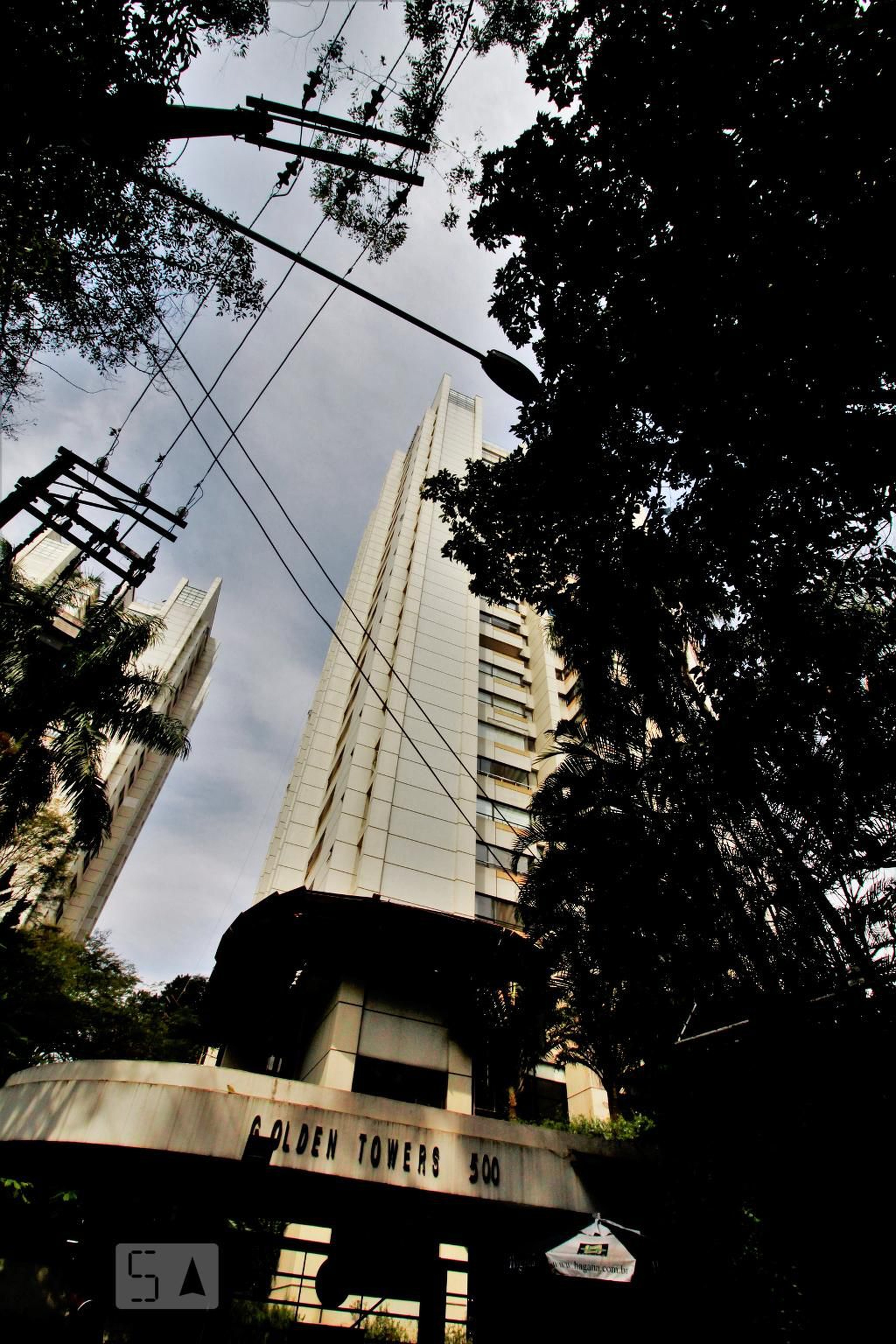 Fachada do Prédio Condomínio Golden Towers