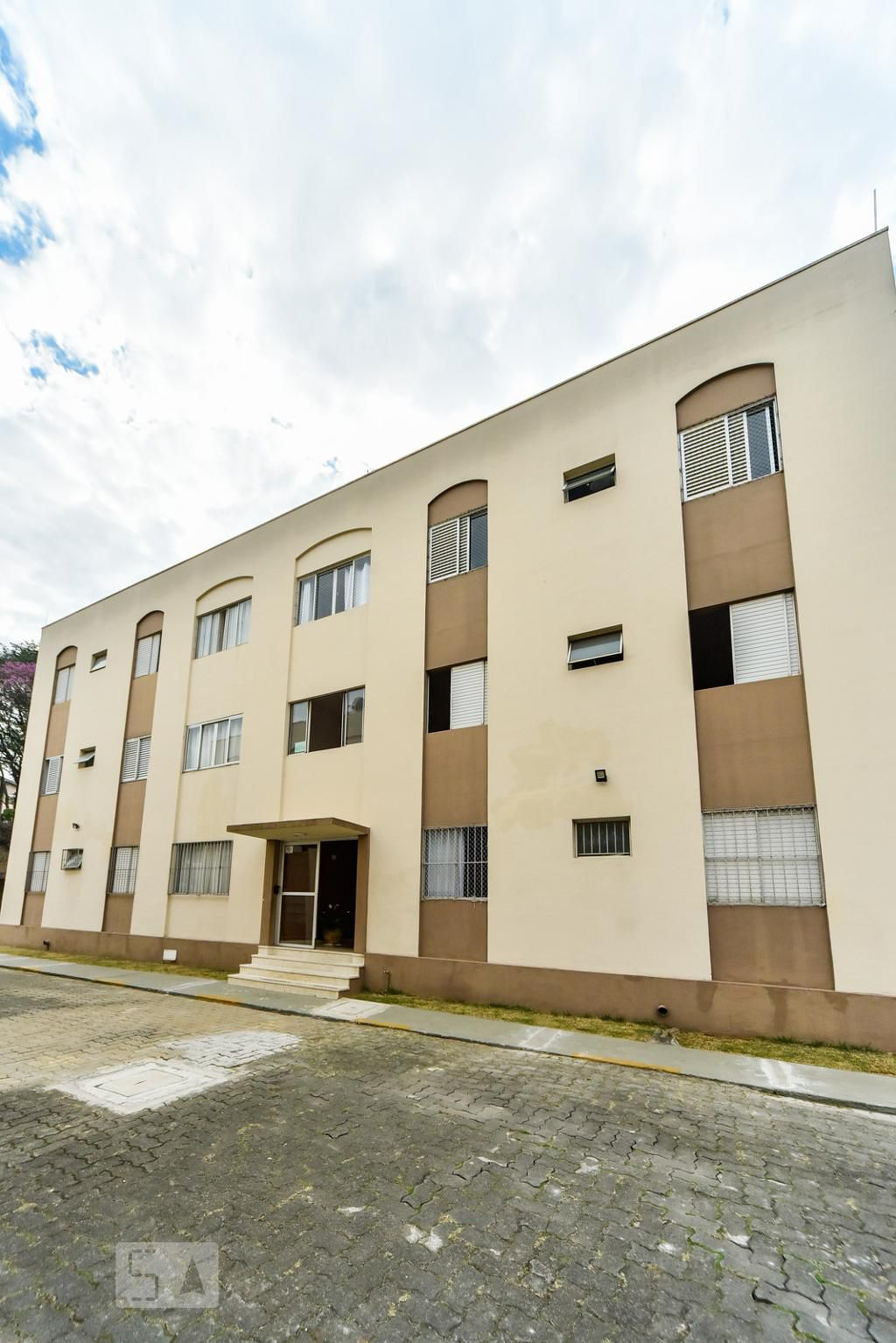 Fachada do Prédio Condomínio Grécia