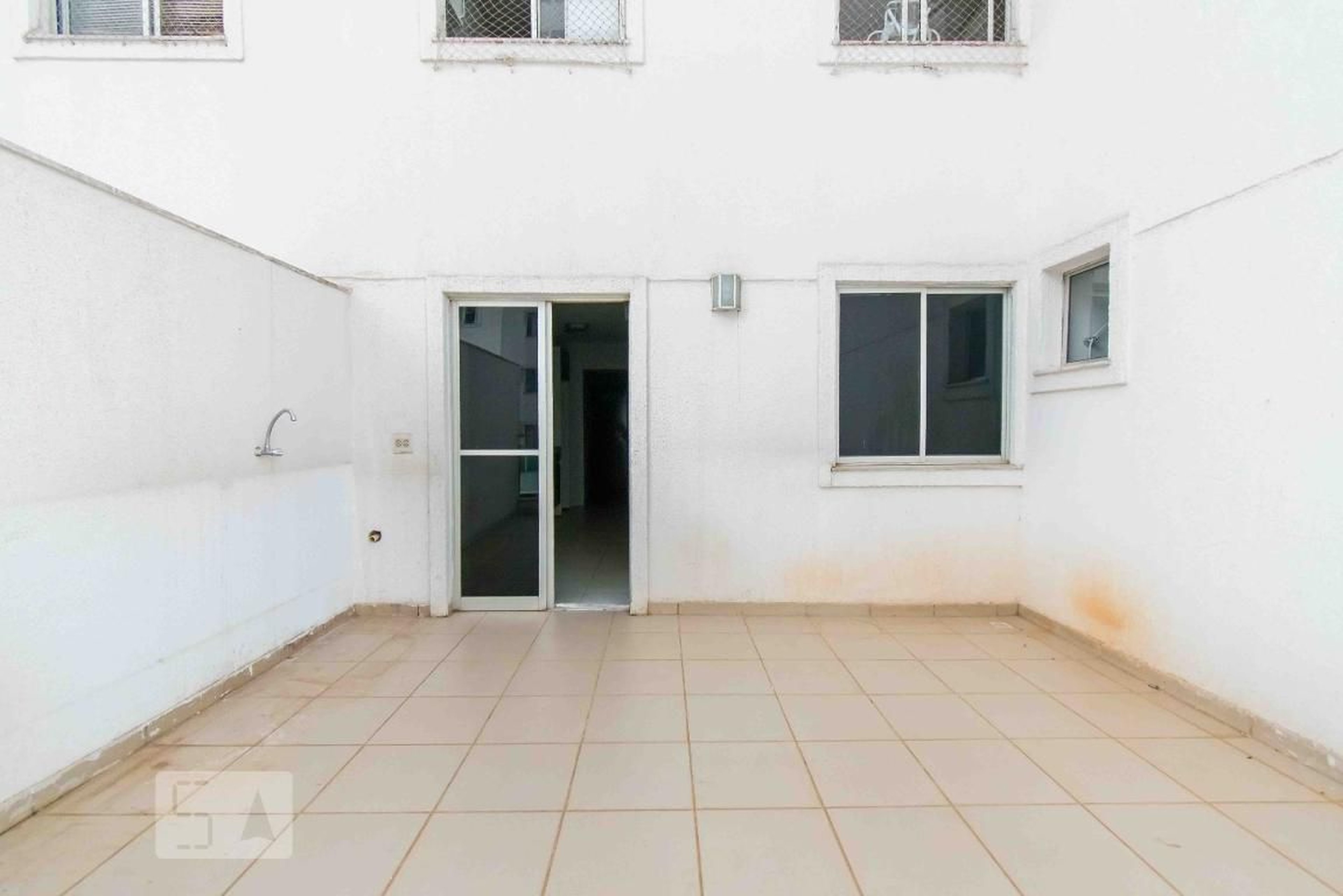 Área Externa - Top Life