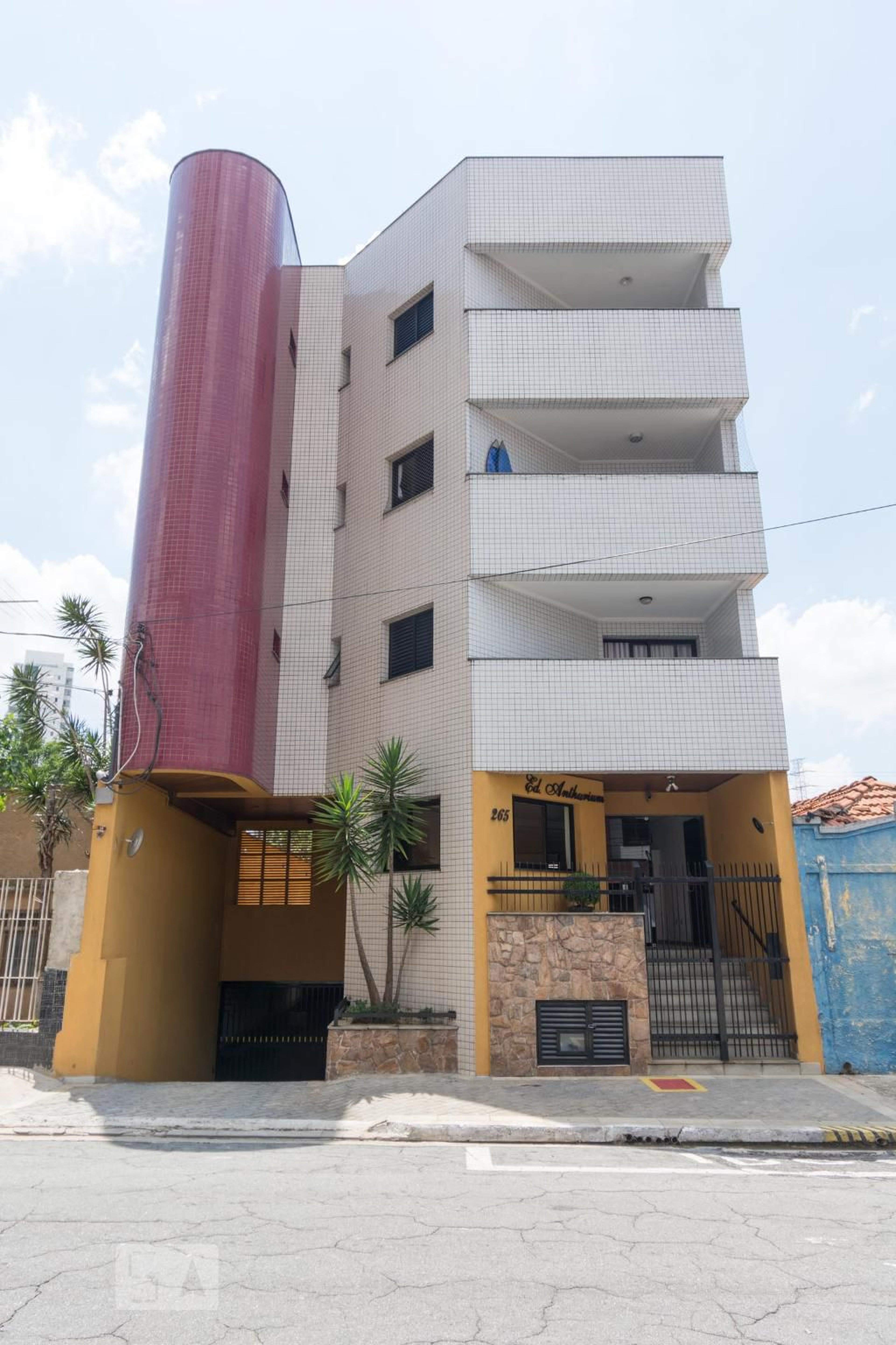 Fachada Condomínio em Rua Benjamin Constant, 265