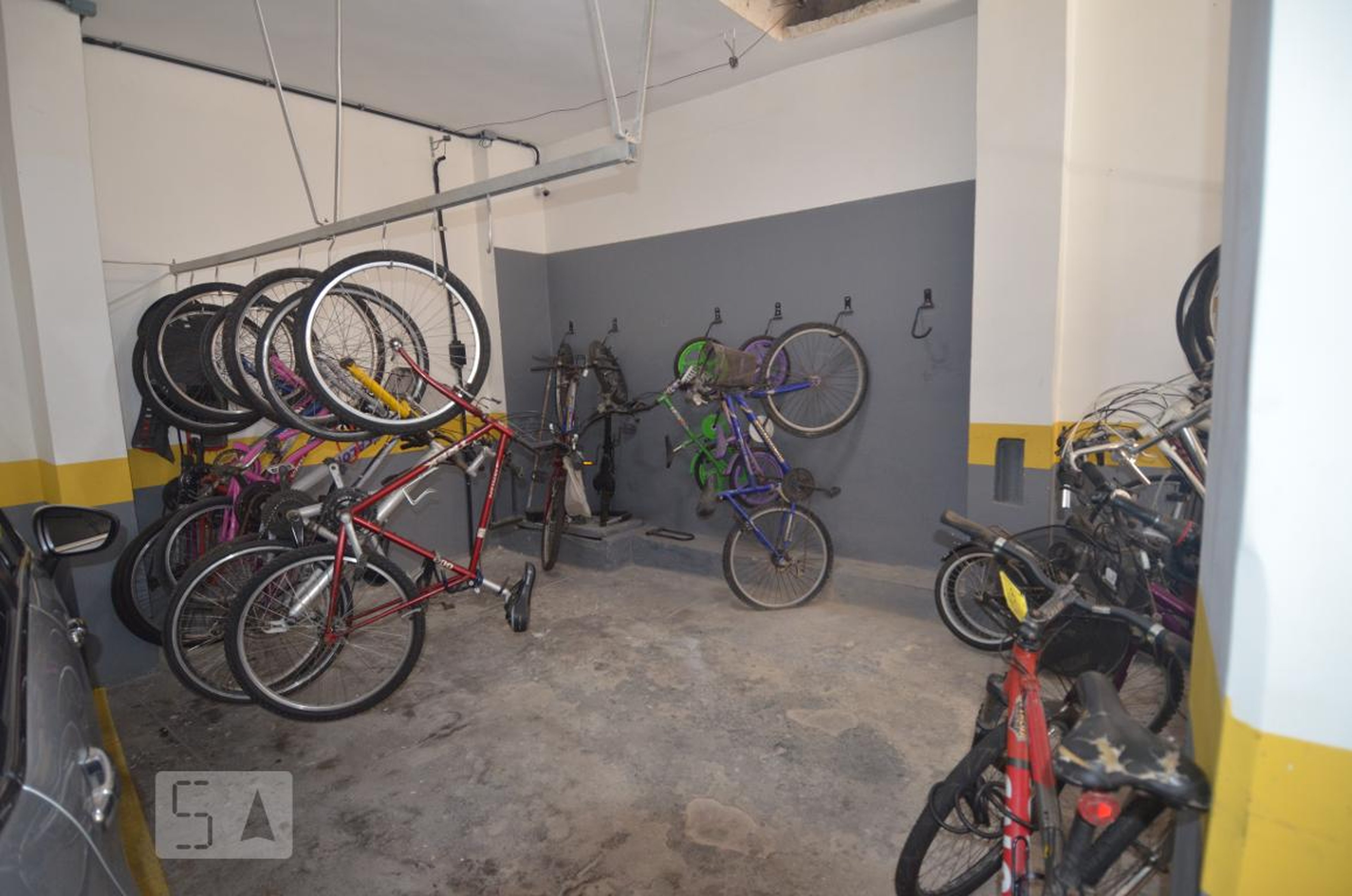 Bicicletário - Francisco Nazareth