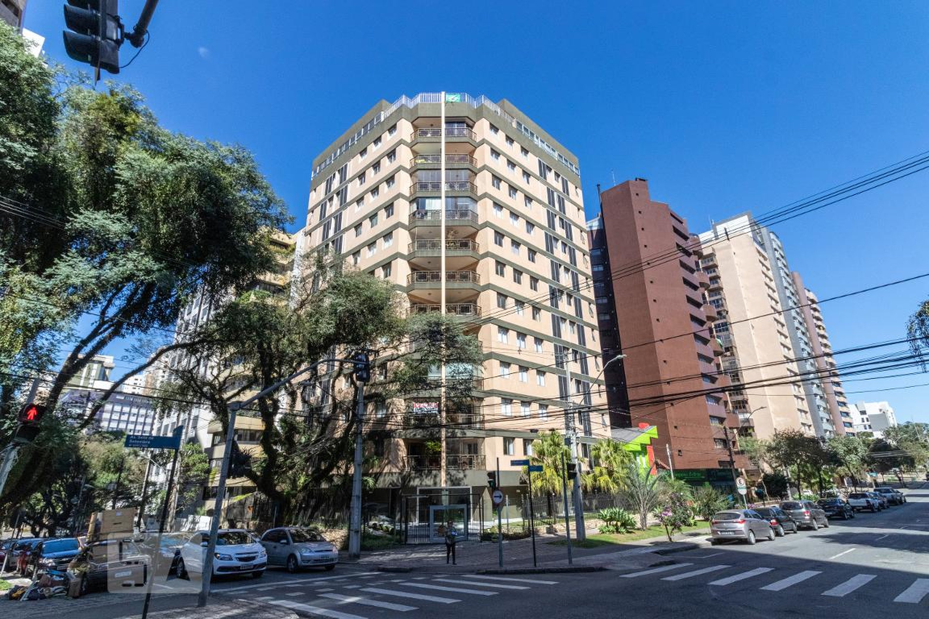 Fachada Condomínio em Avenida Sete de Setembro, 5485