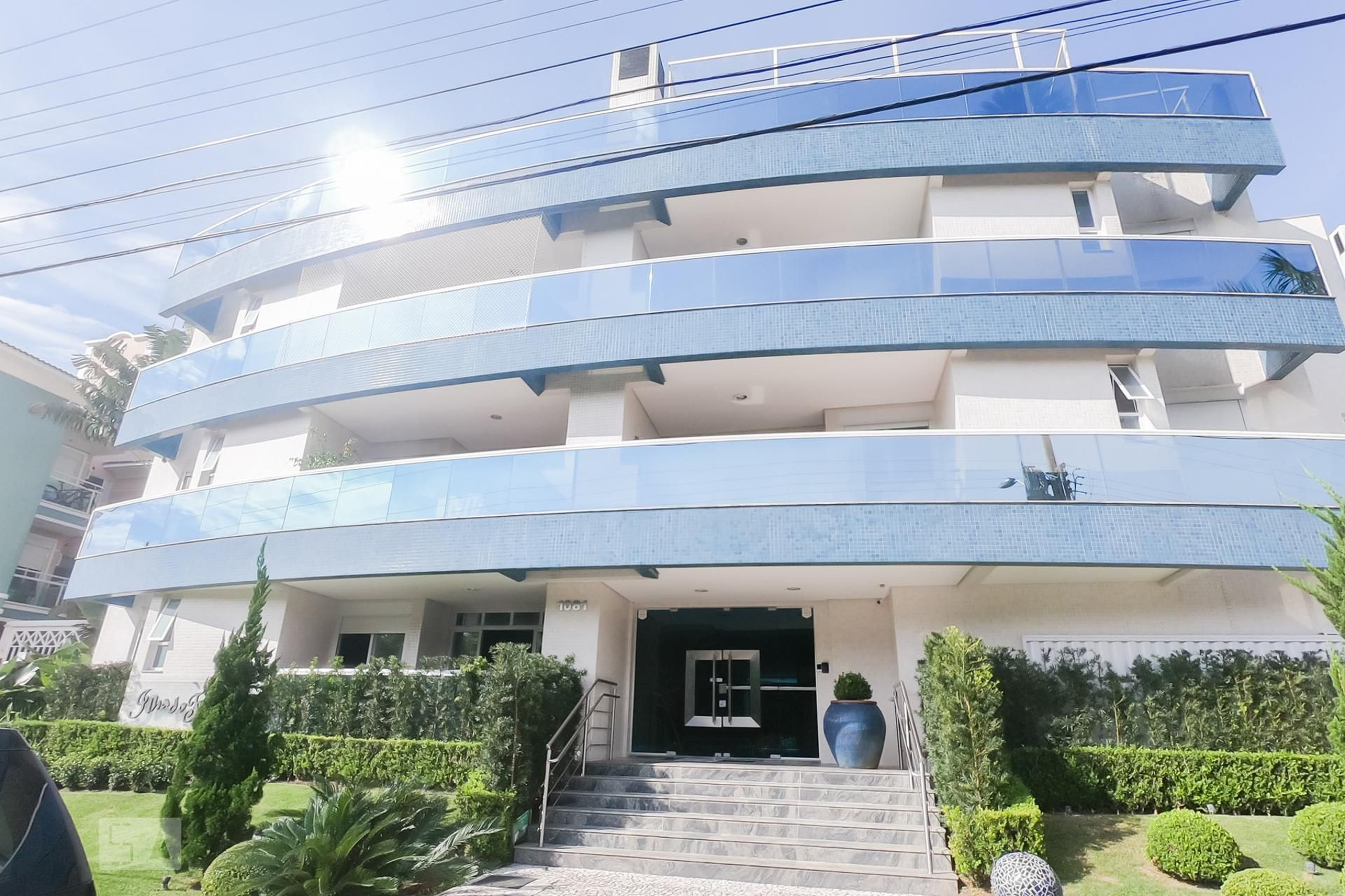 Fachada Condomínio em Rua das Algas, 1081