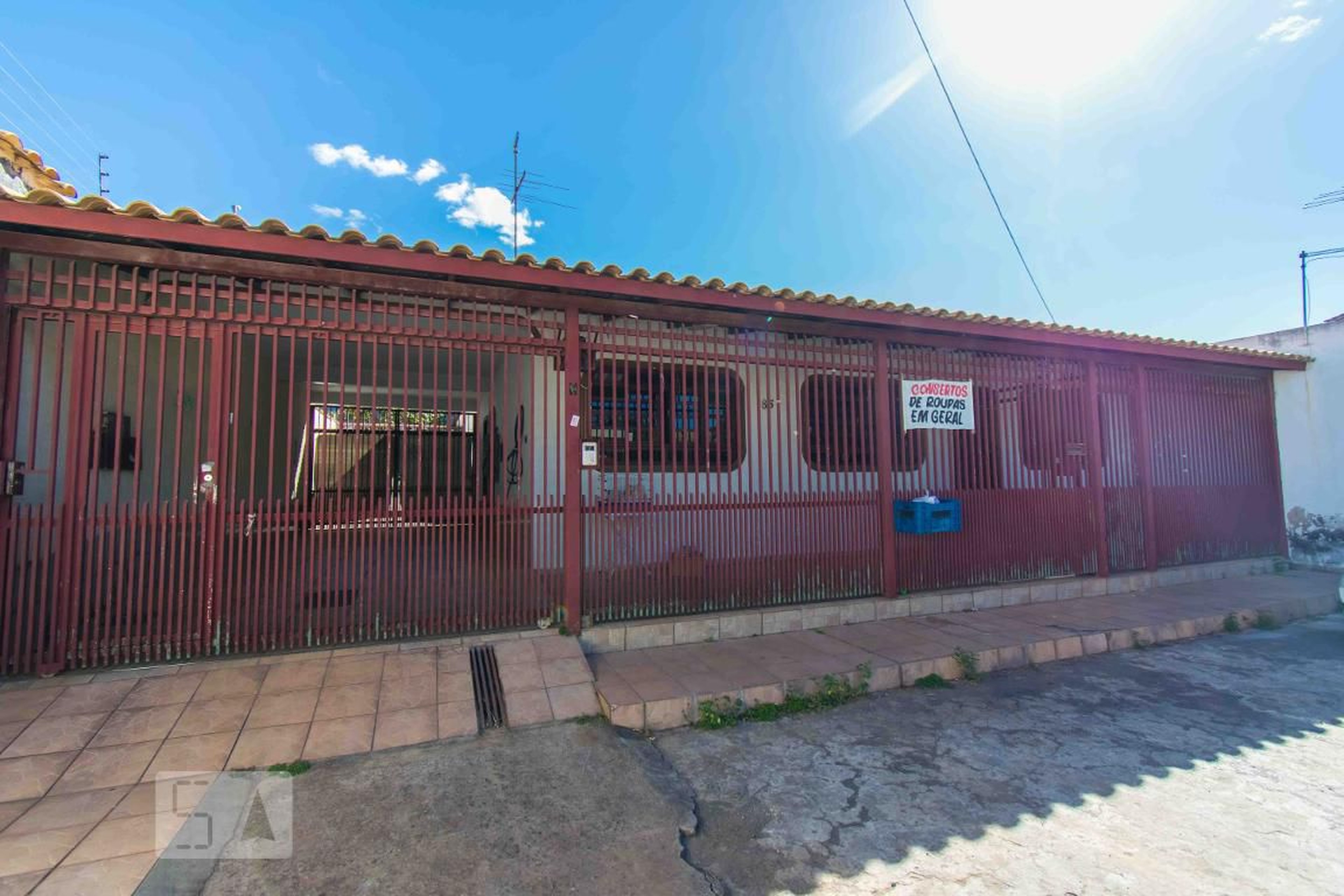 Fachada Condomínio Qe 9 Conjunto I, 85, lateral 01 - Guará Ii