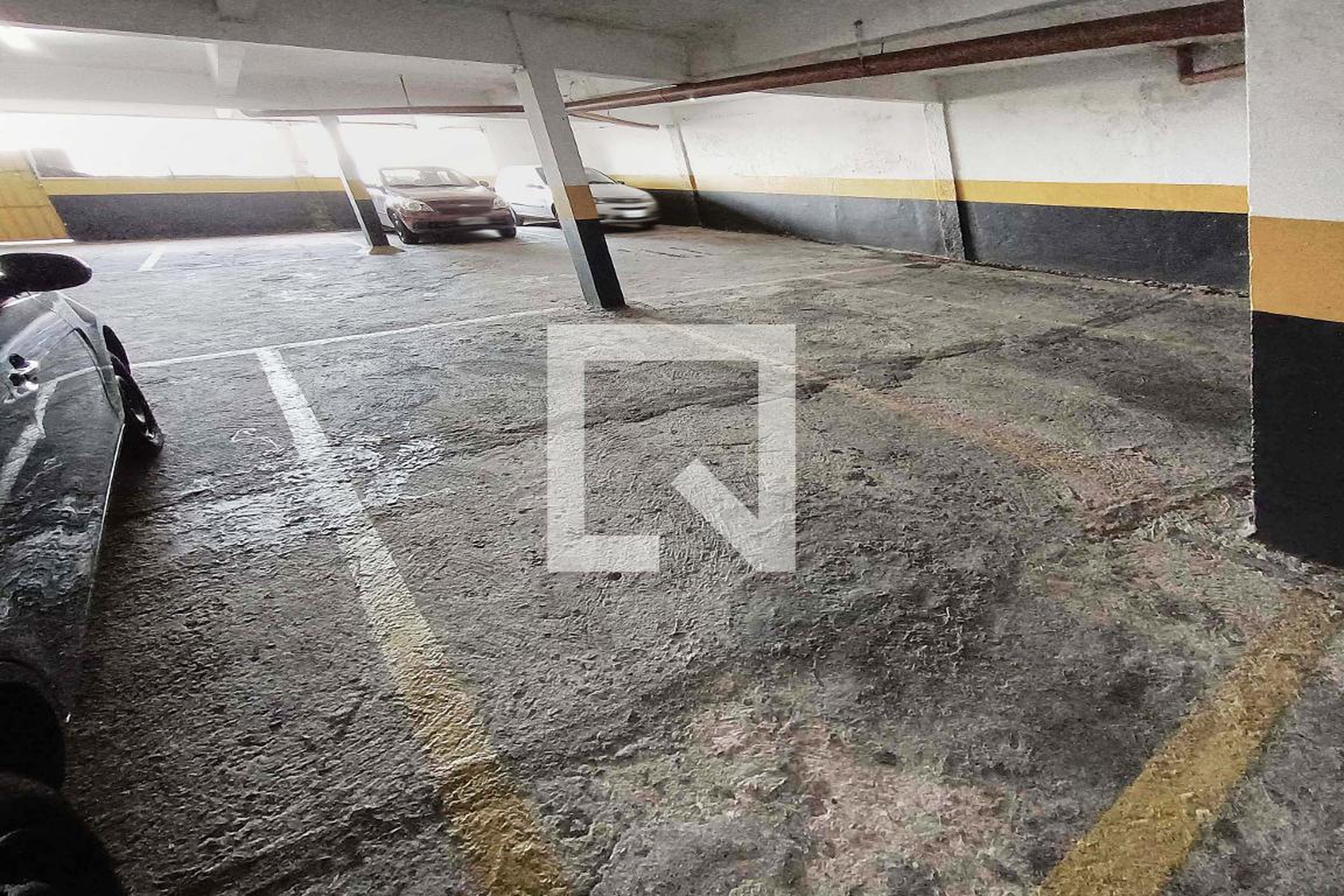 Estacionamento - Edifício Ipe