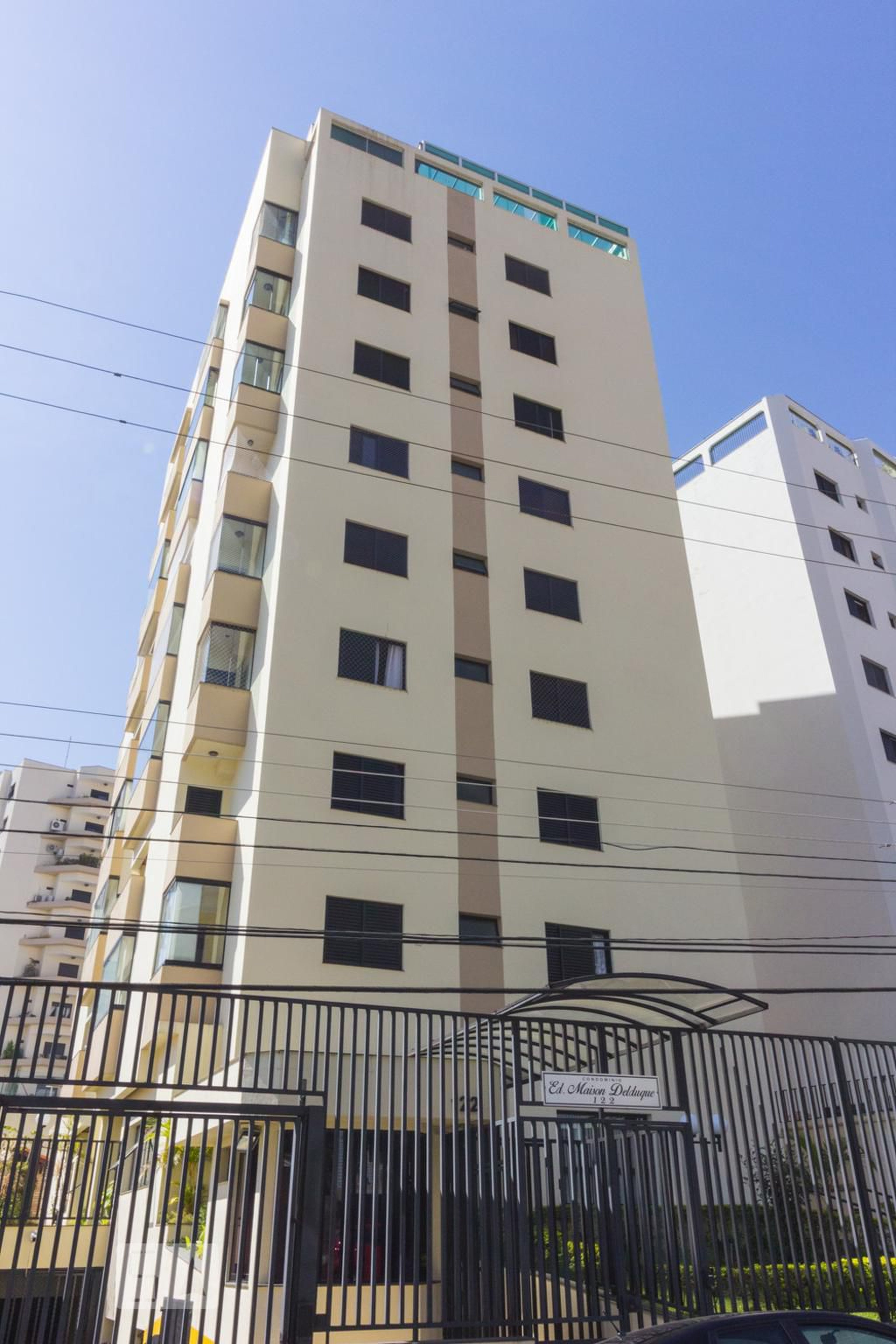 Fachada Condomínio Maison Delduque