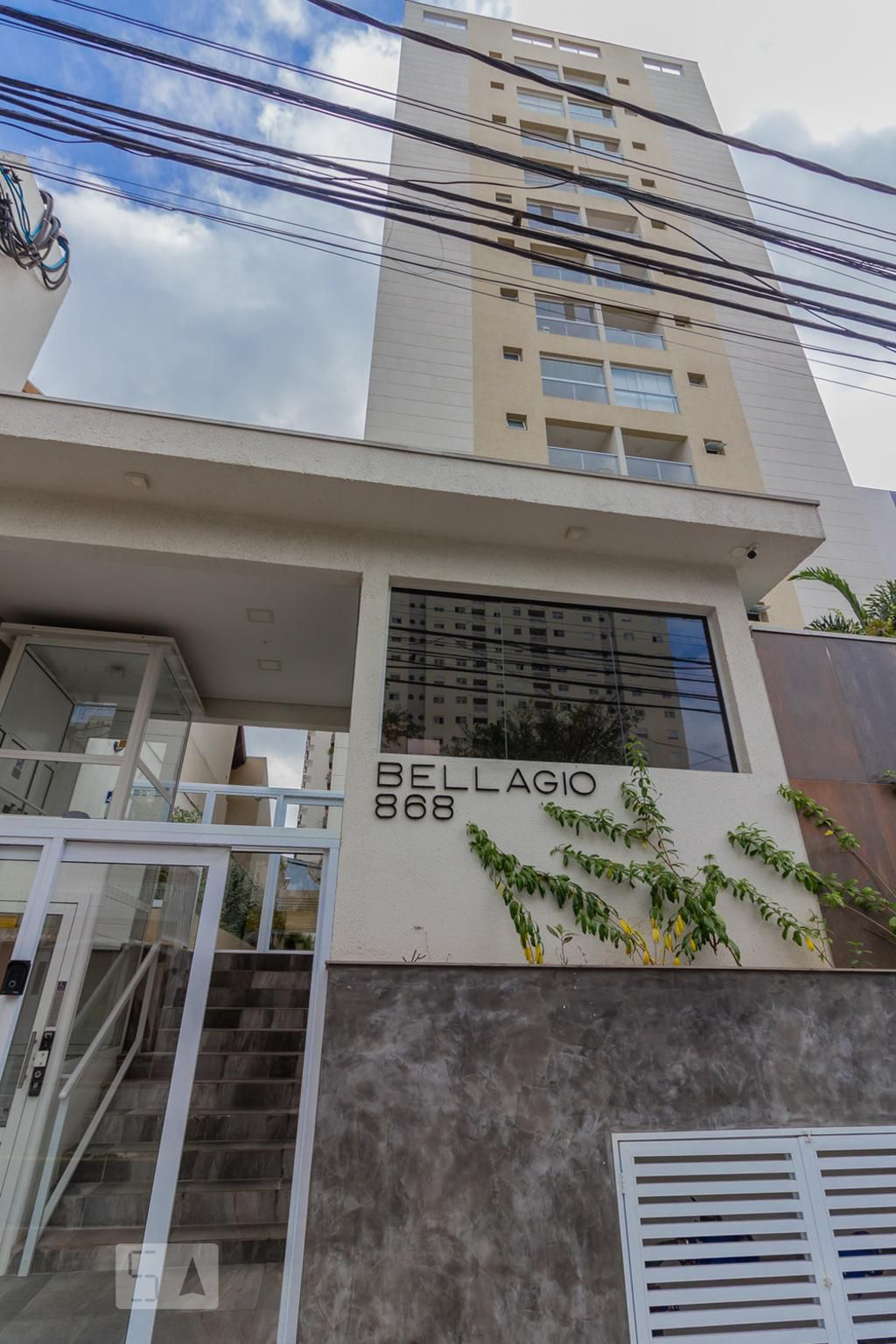 Fachada Condomínio em Rua Rio Grande do Sul, 858