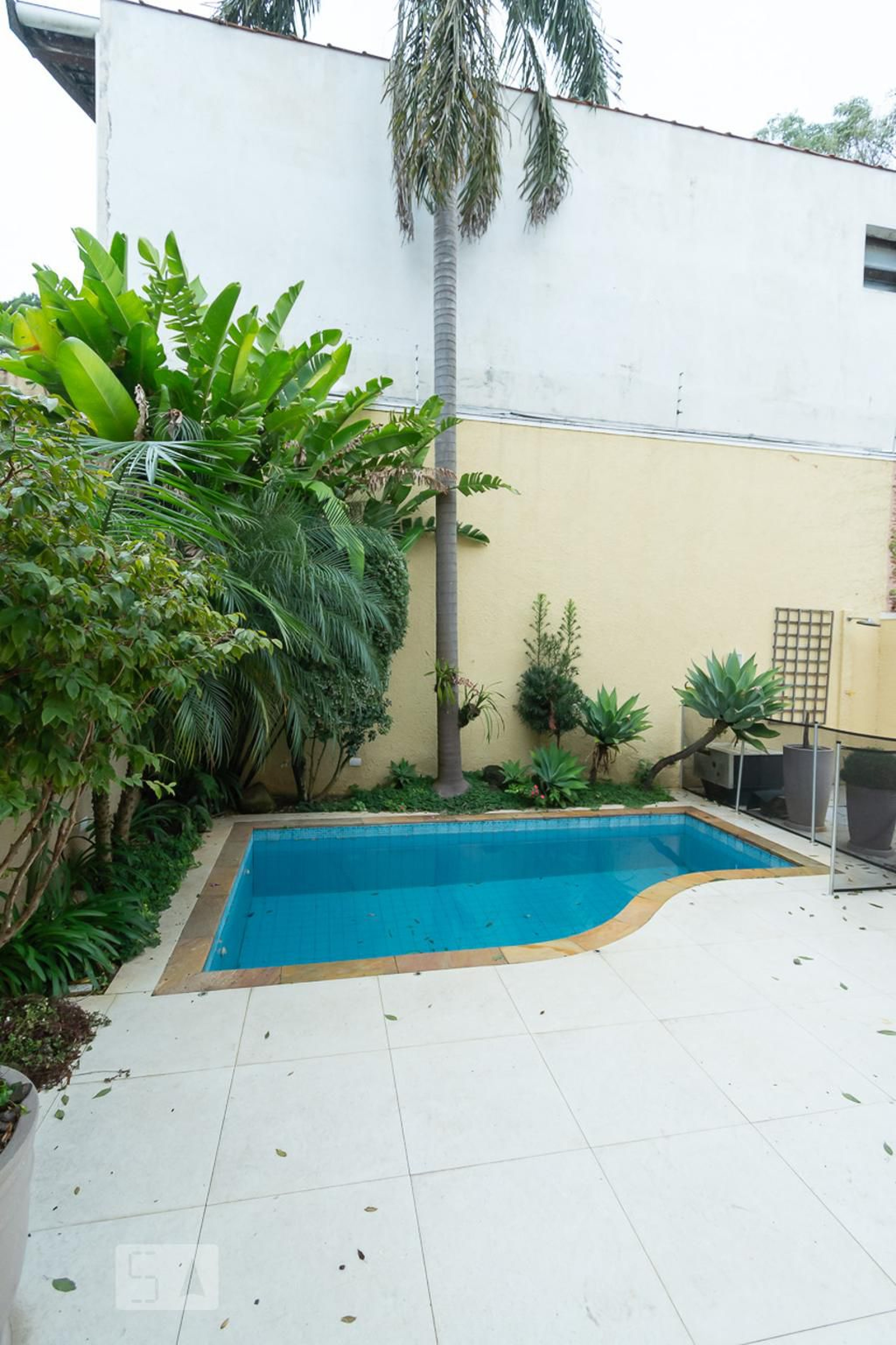 Piscina - Residencial Courtyard Village