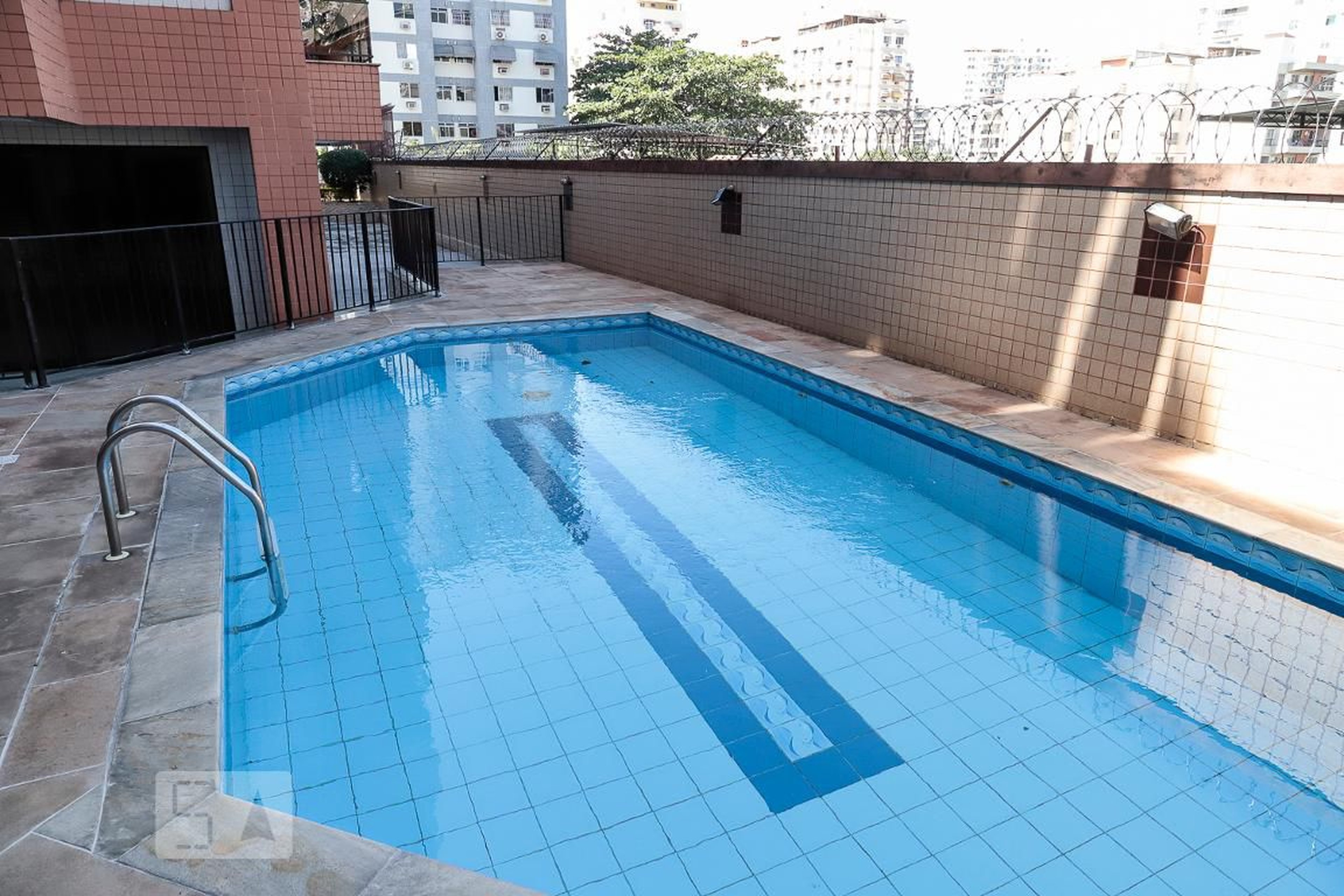 Piscina - Tour de Mônaco