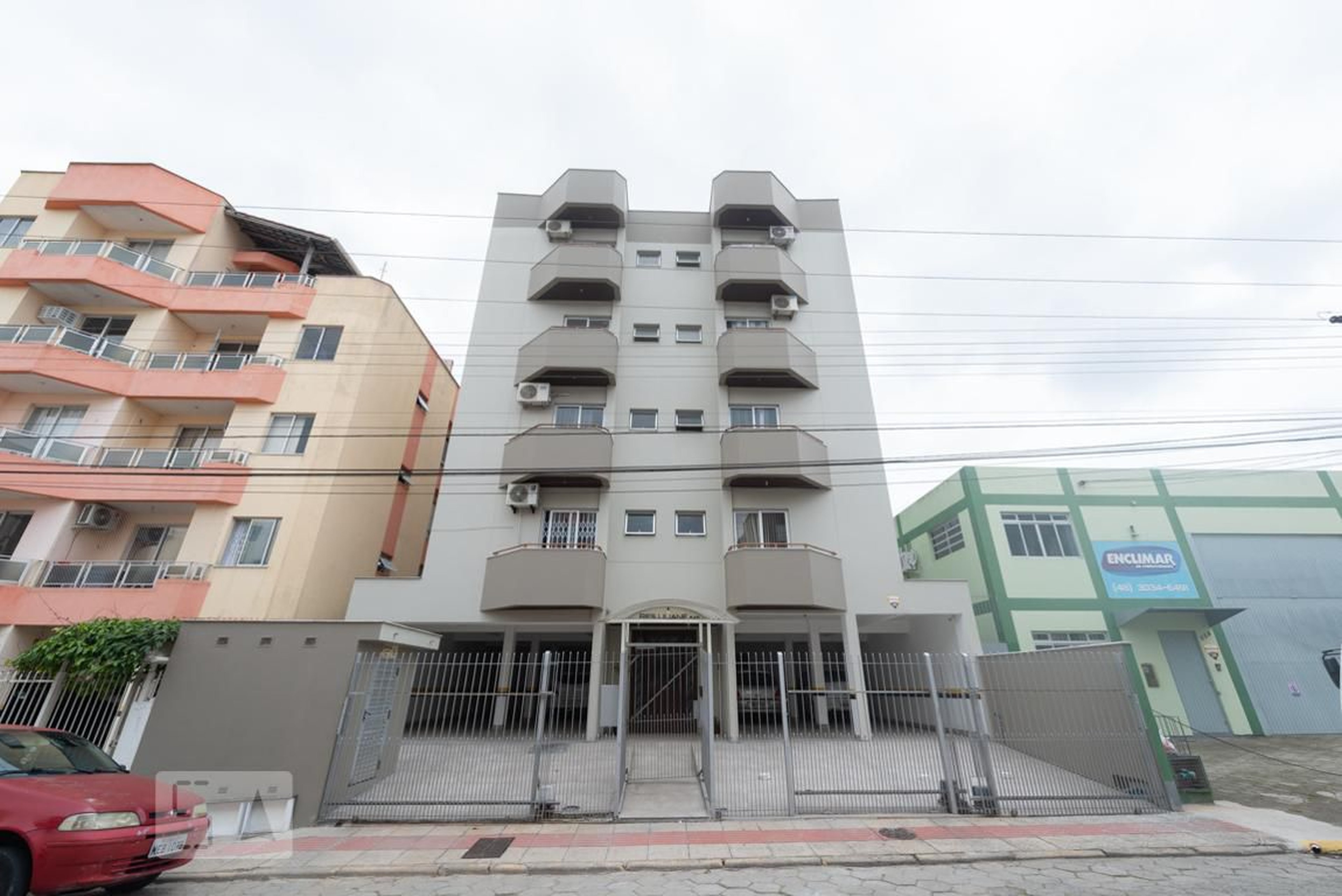 Fachada Condomínio Edif Liliane