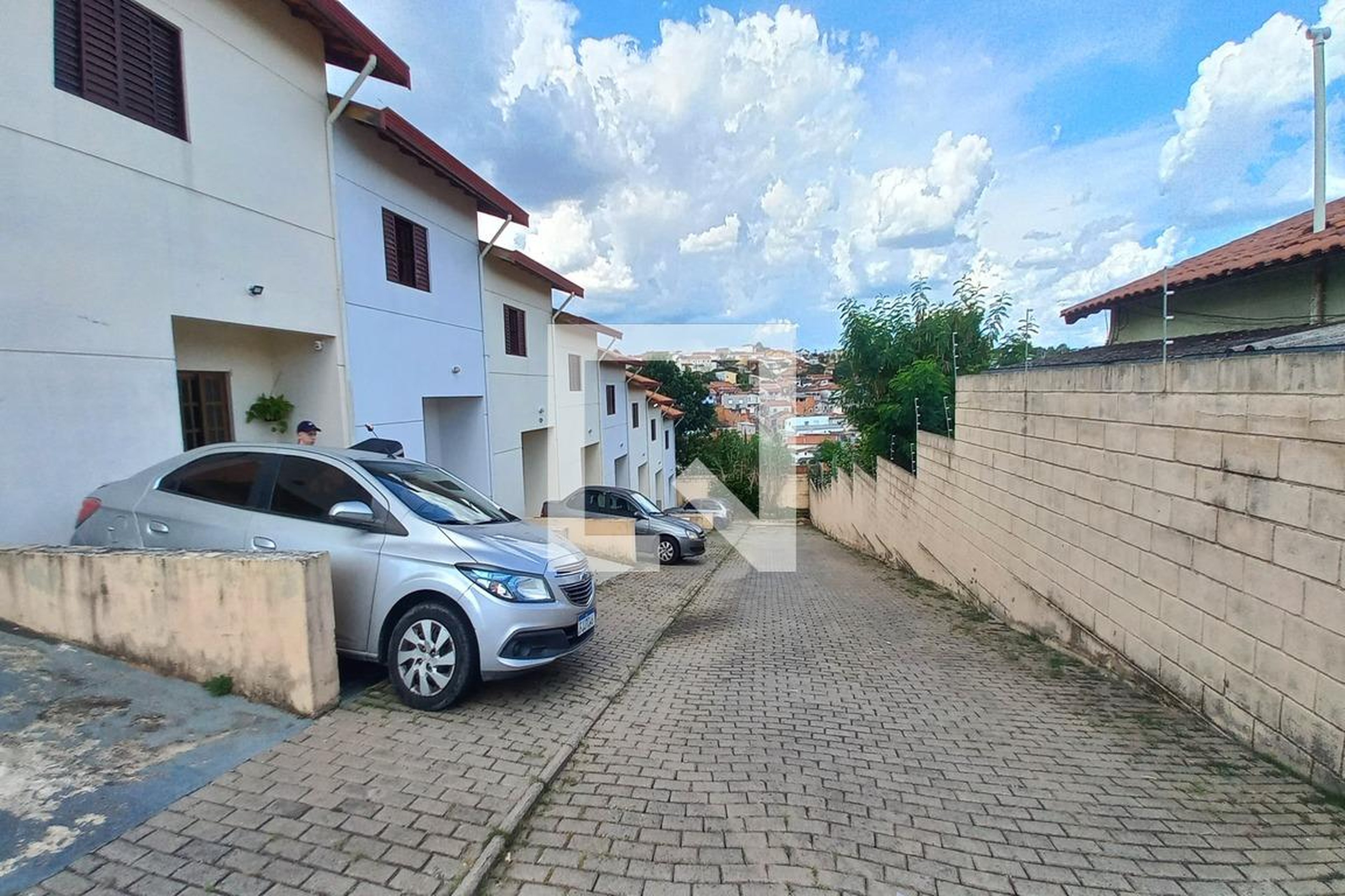 Fachada do Condomínio Condomínio Villa Serenna